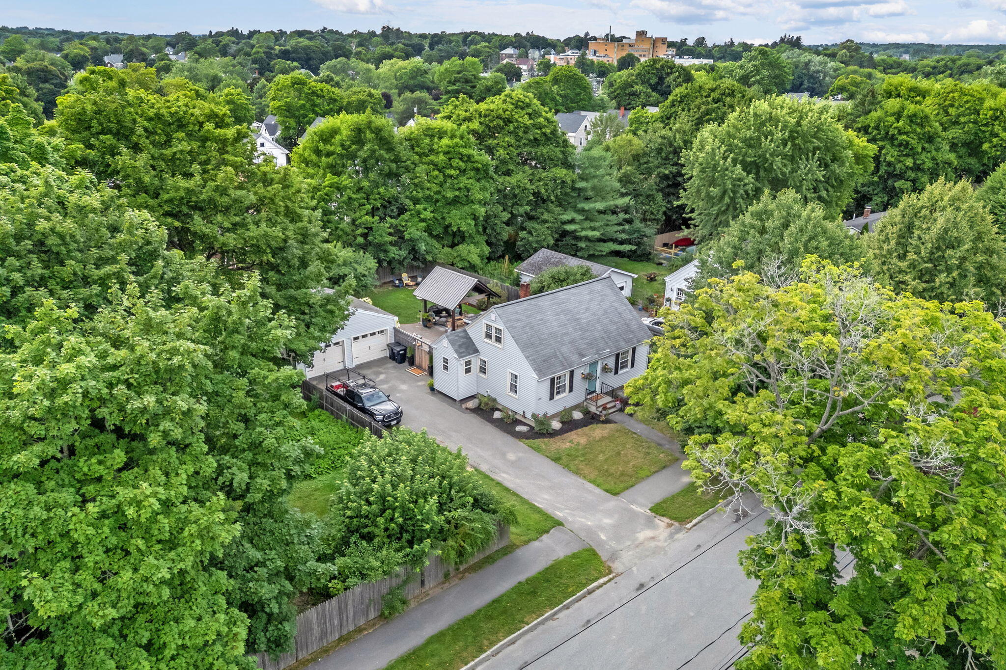 main property photo 74