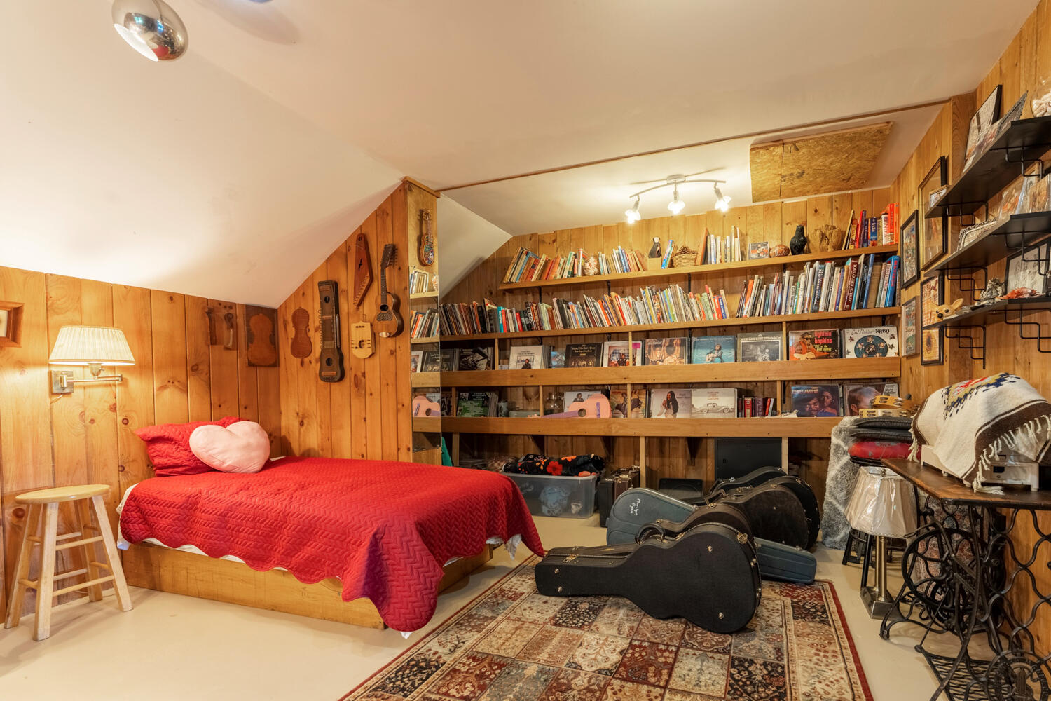 main property photo 12