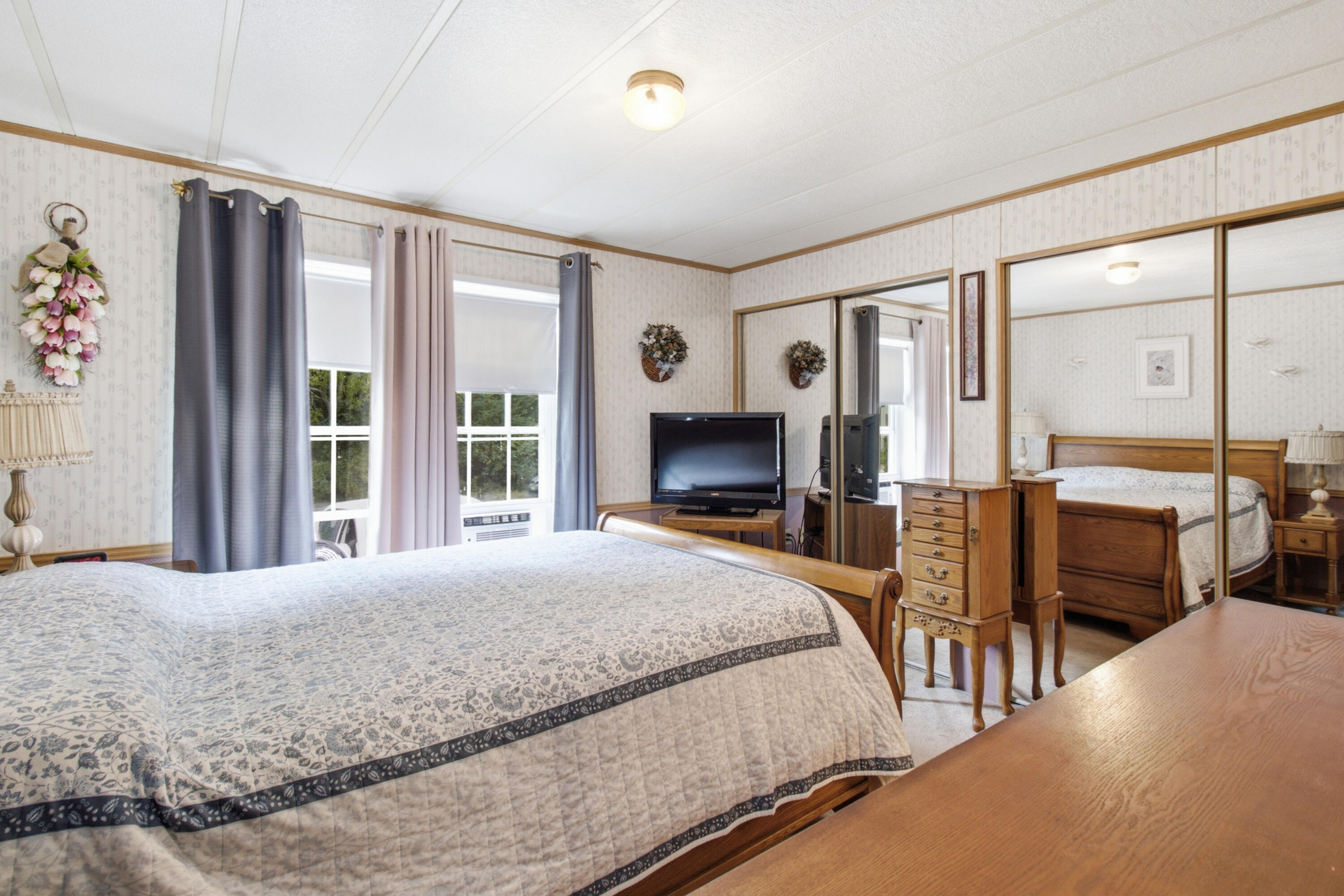 main property photo 19