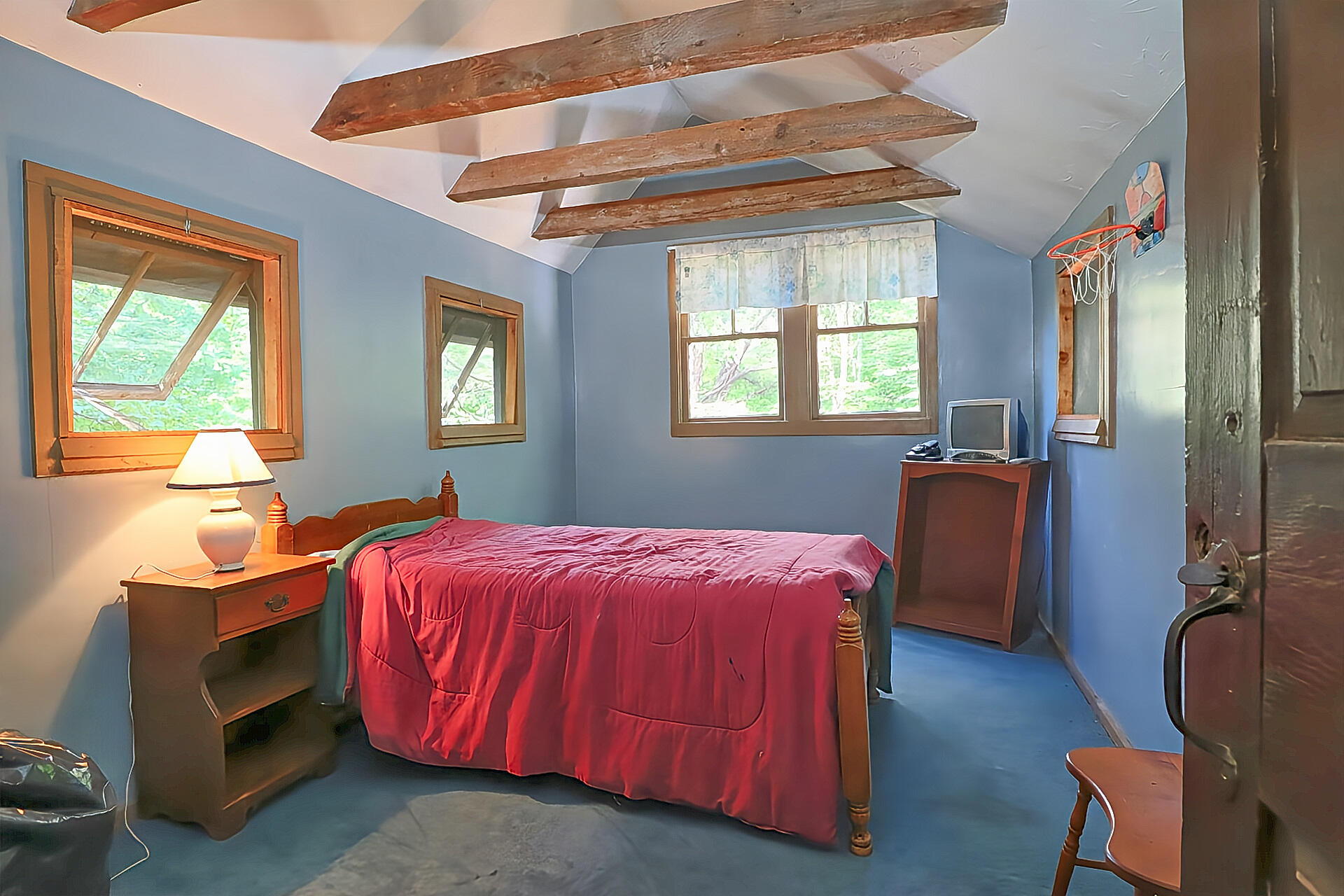 main property photo 17