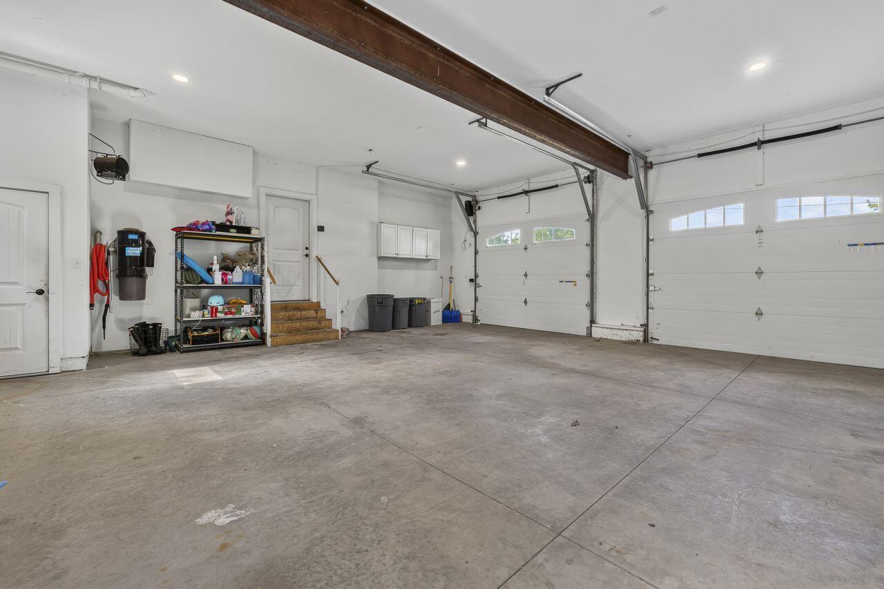 main property photo 66