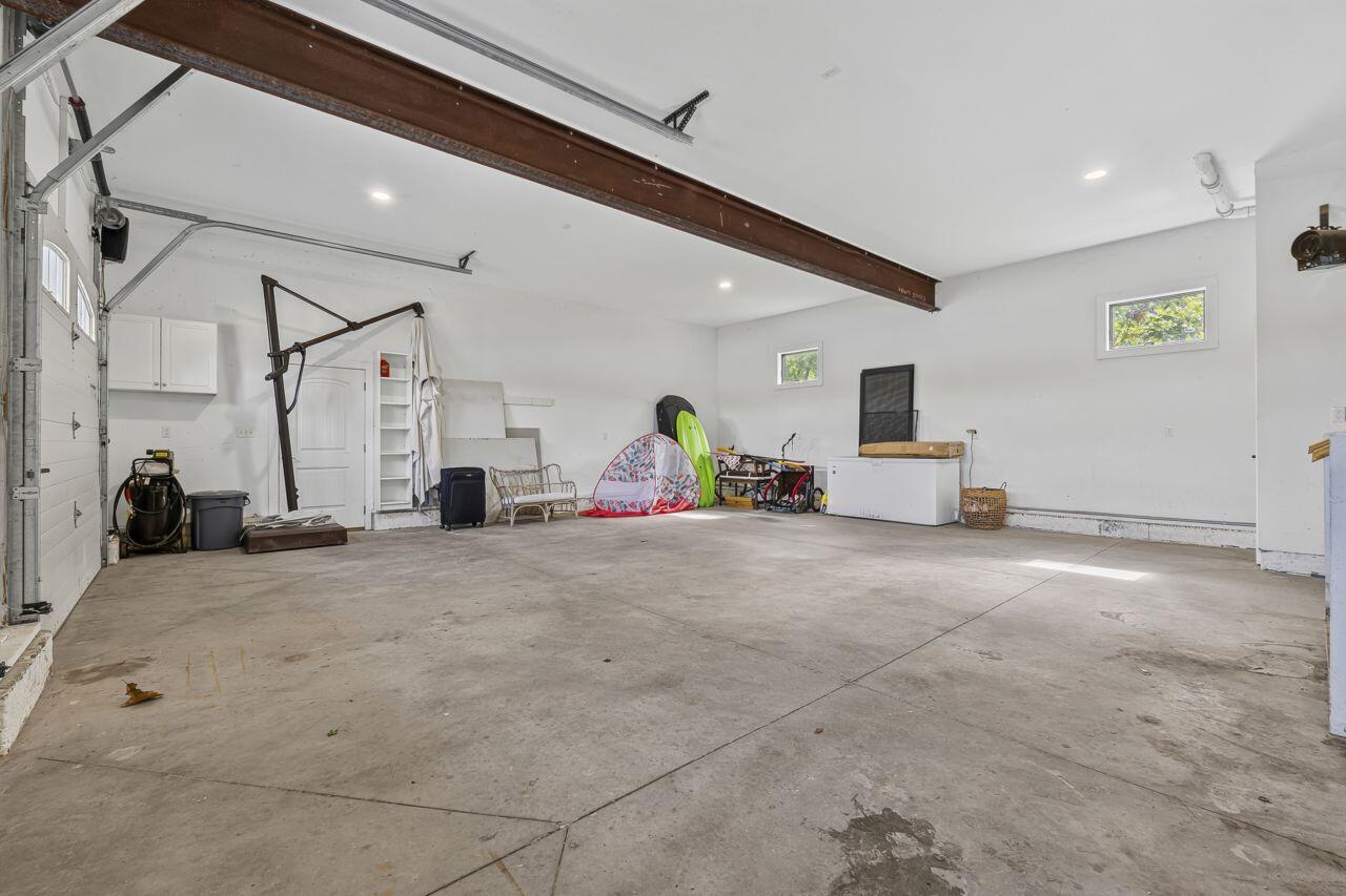 main property photo 67