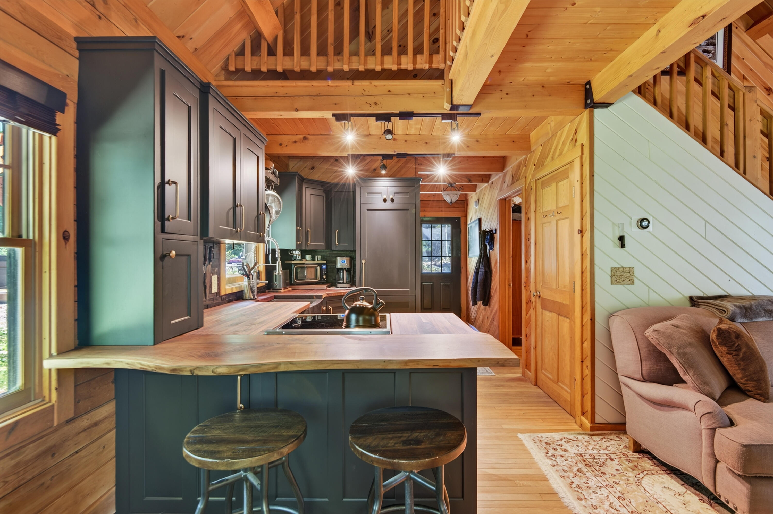 main property photo 20