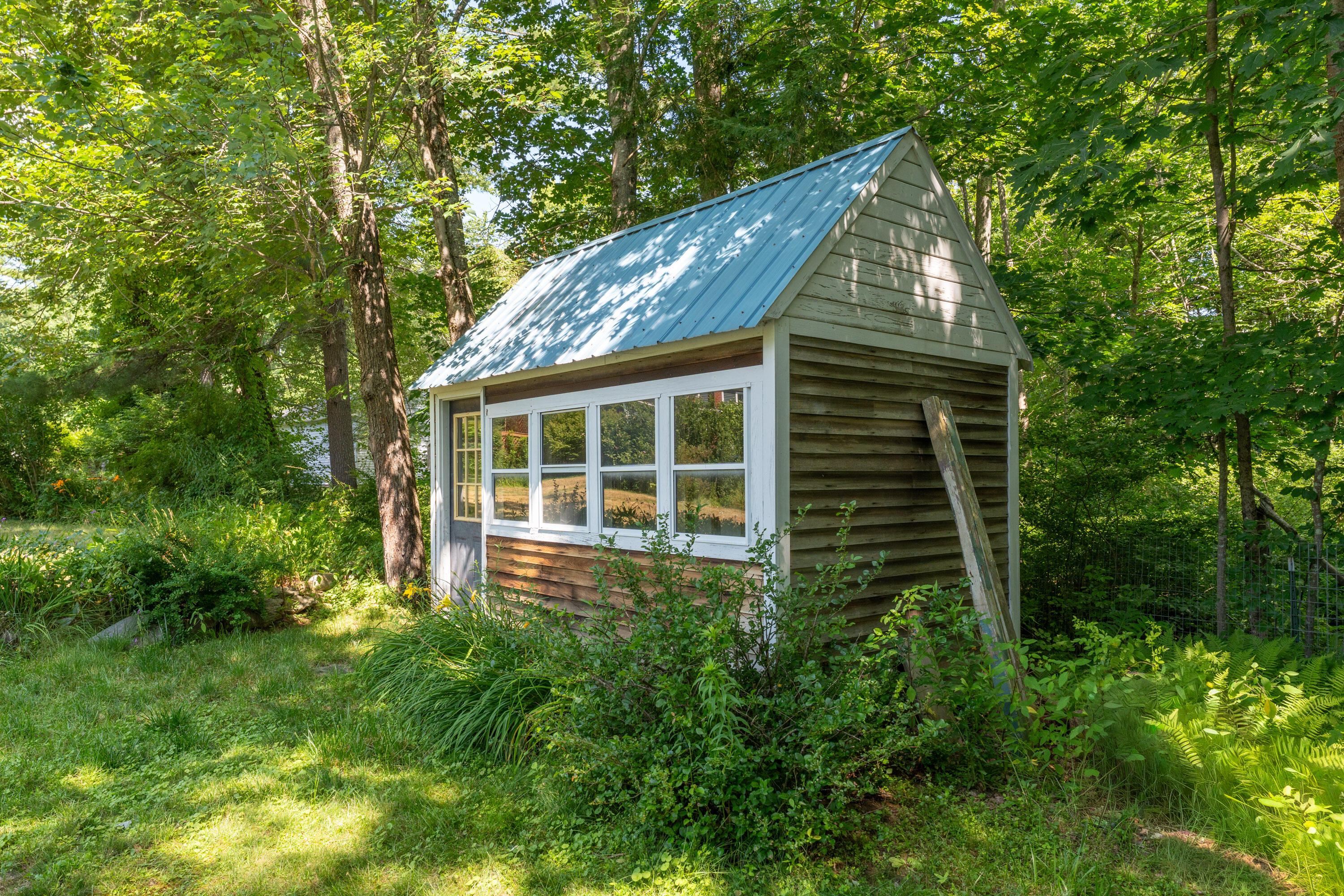 main property photo 43
