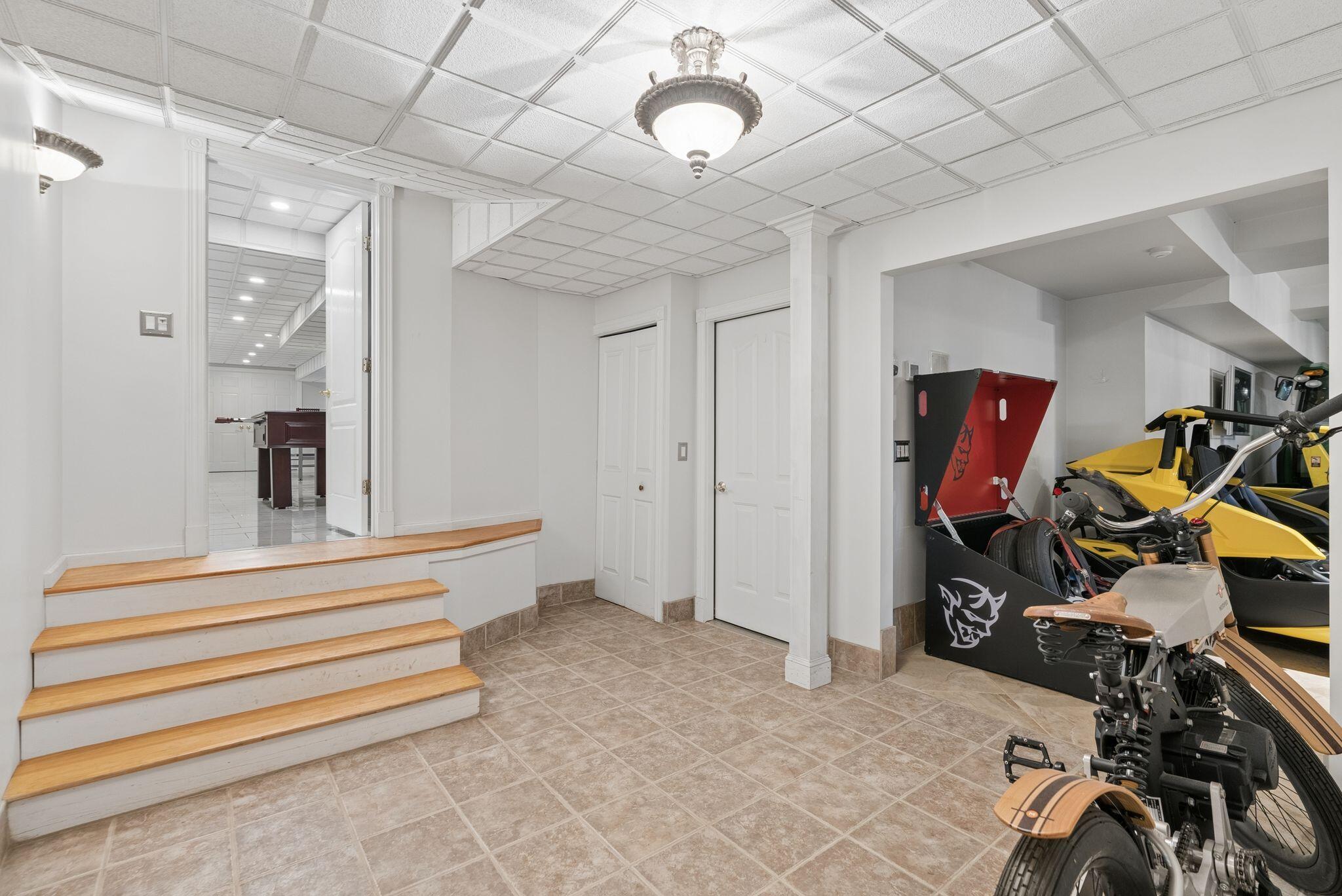 main property photo 90