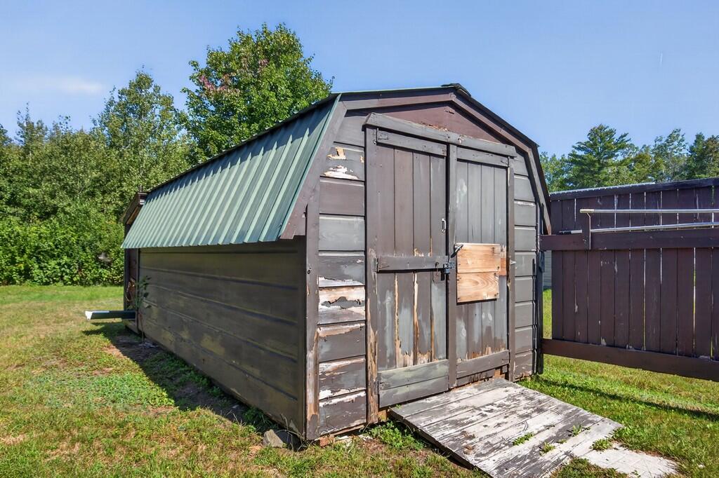 main property photo 24