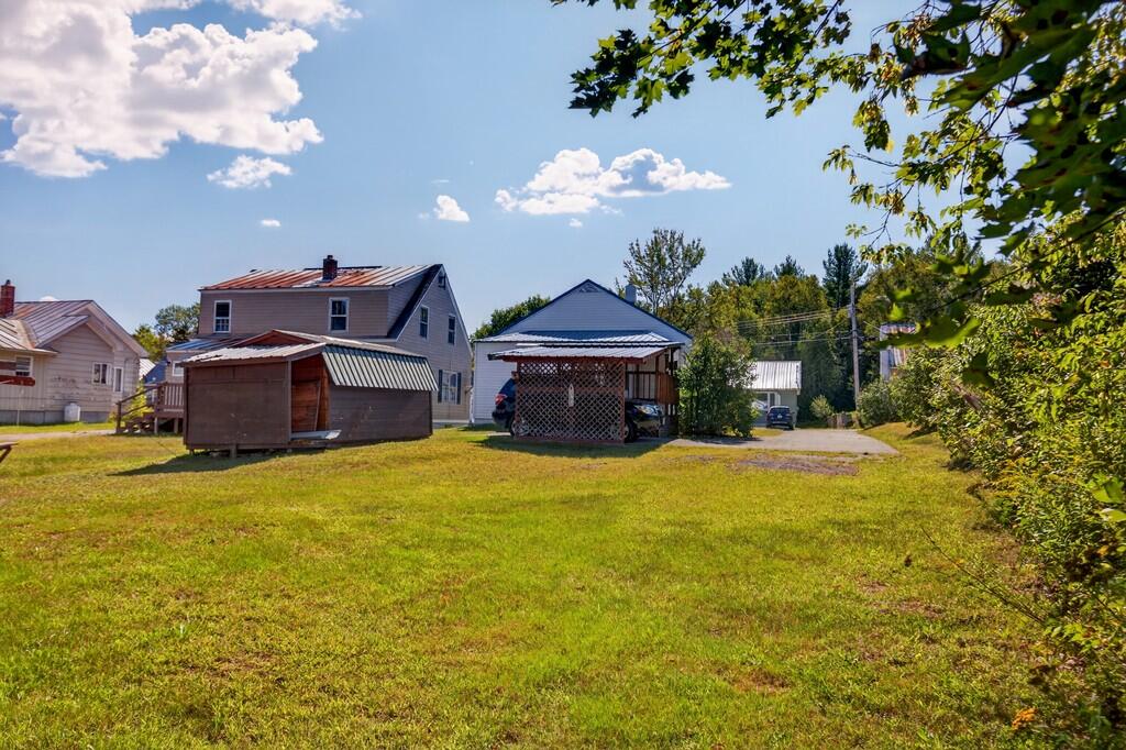 main property photo 42