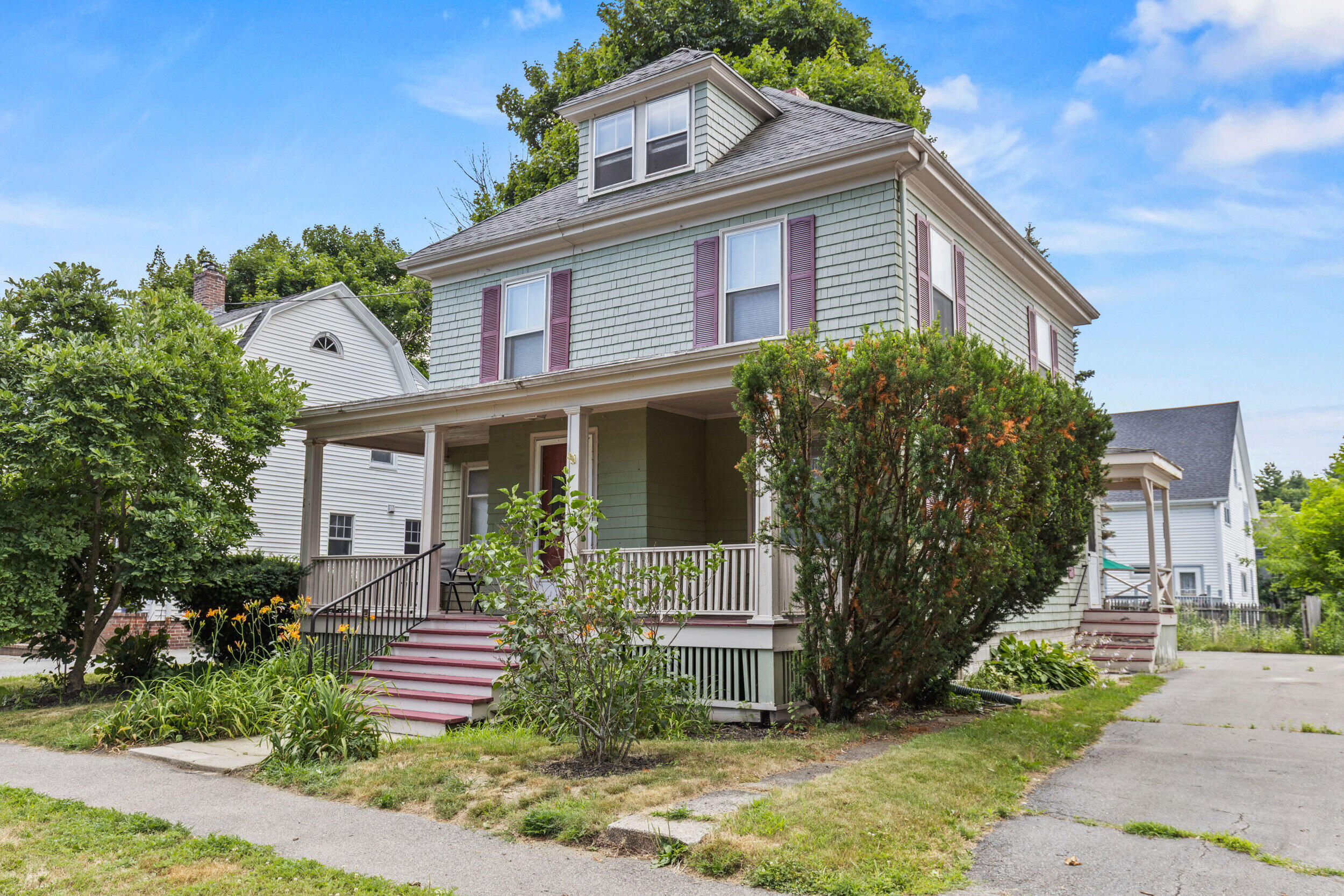 main property photo 37