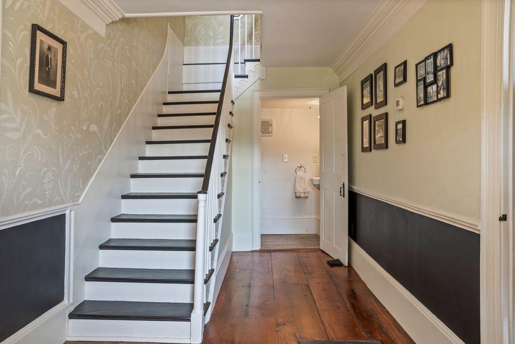 property viewer photo 46