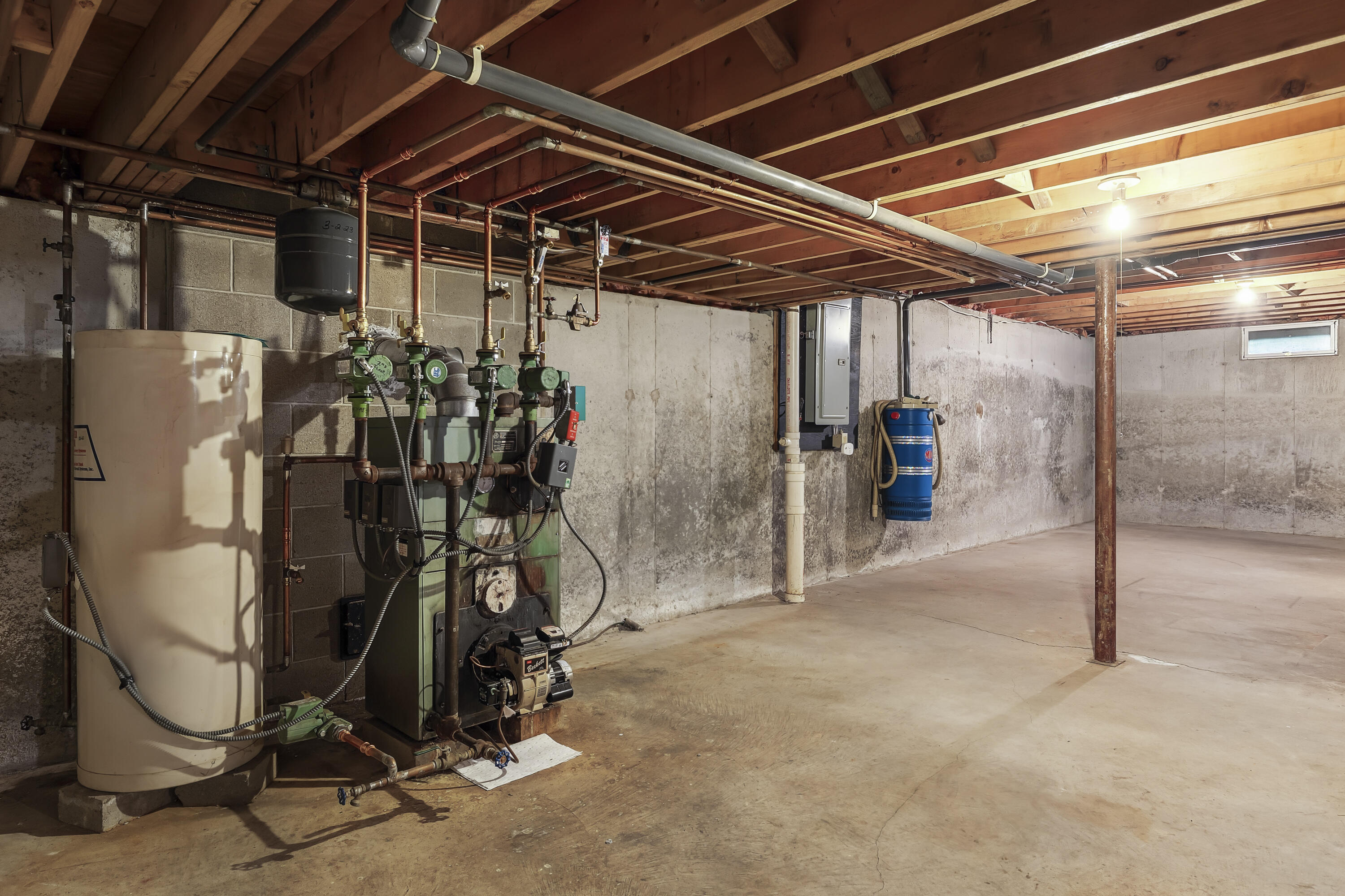 main property photo 39