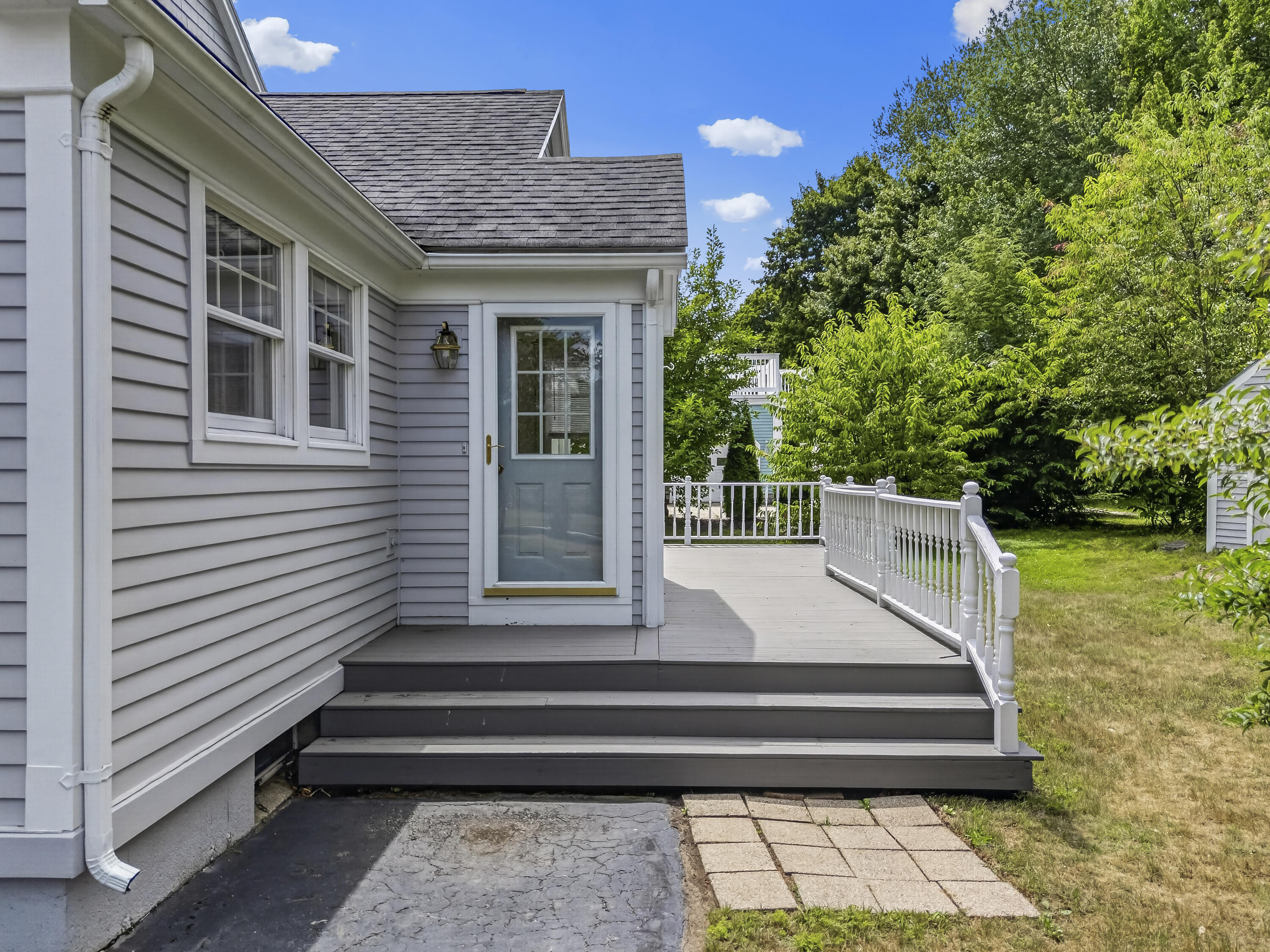 main property photo 51