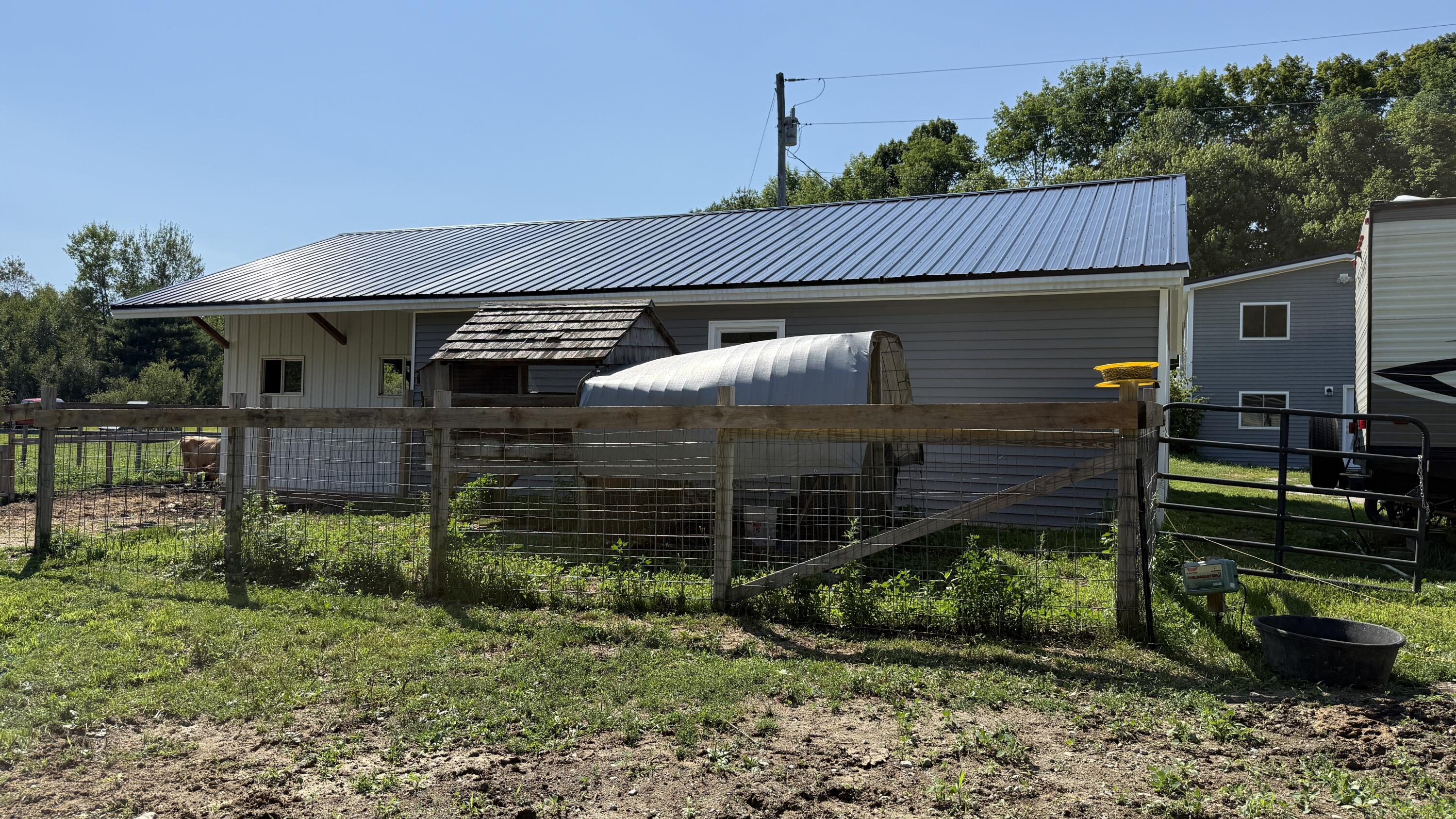 main property photo 25