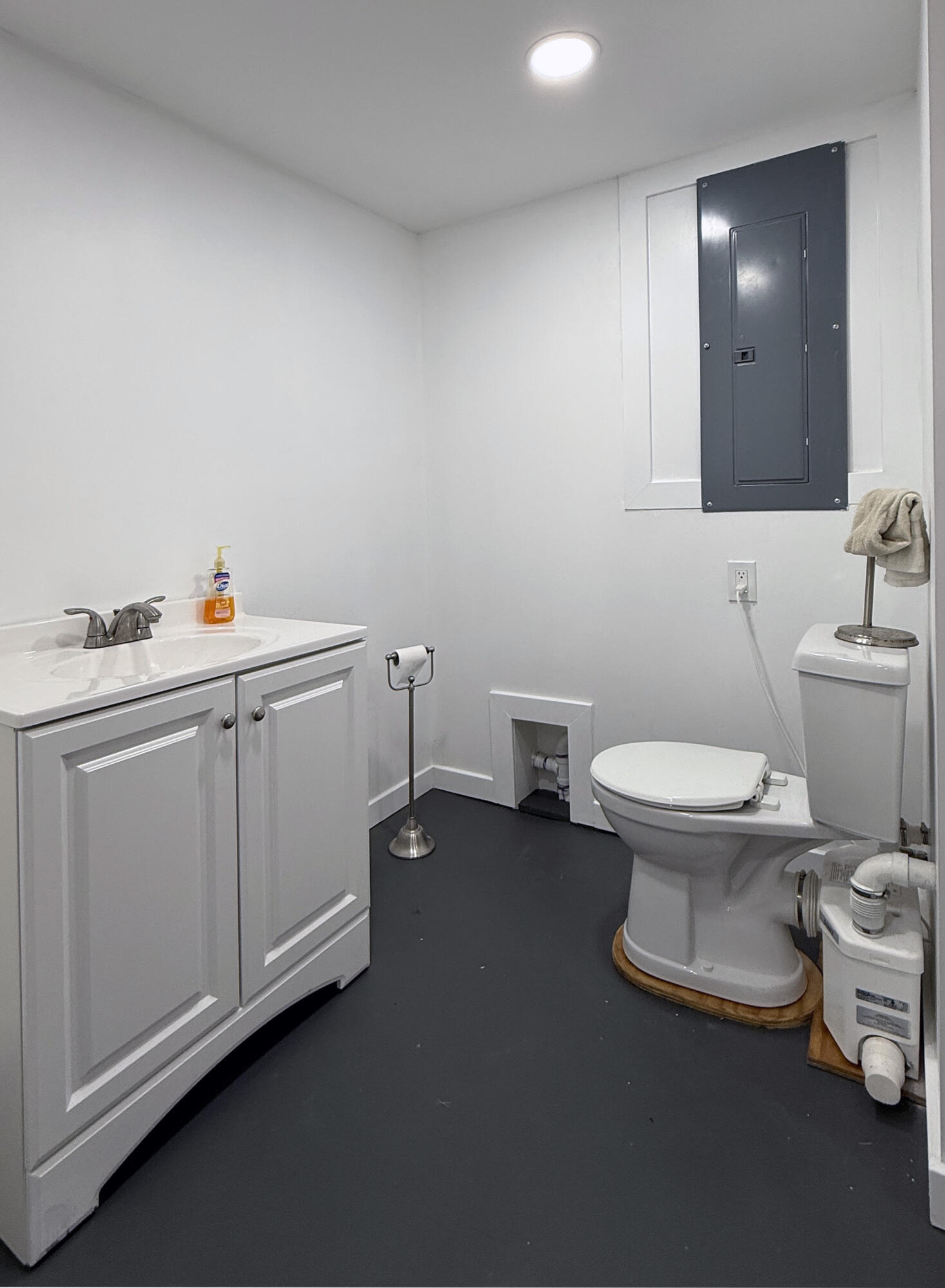 main property photo 5