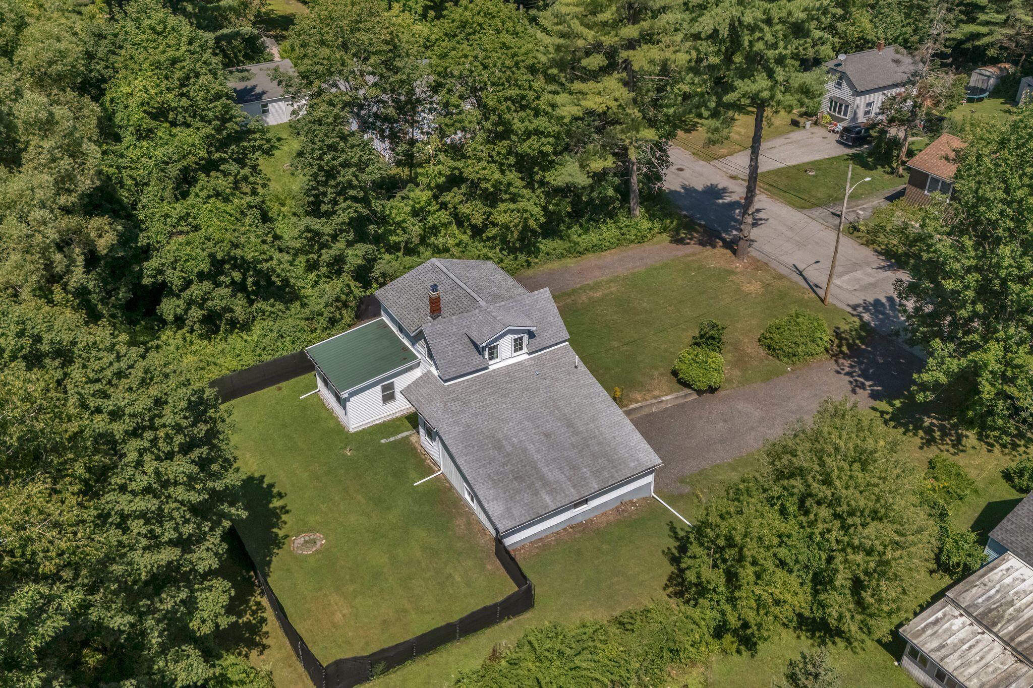 main property photo 30