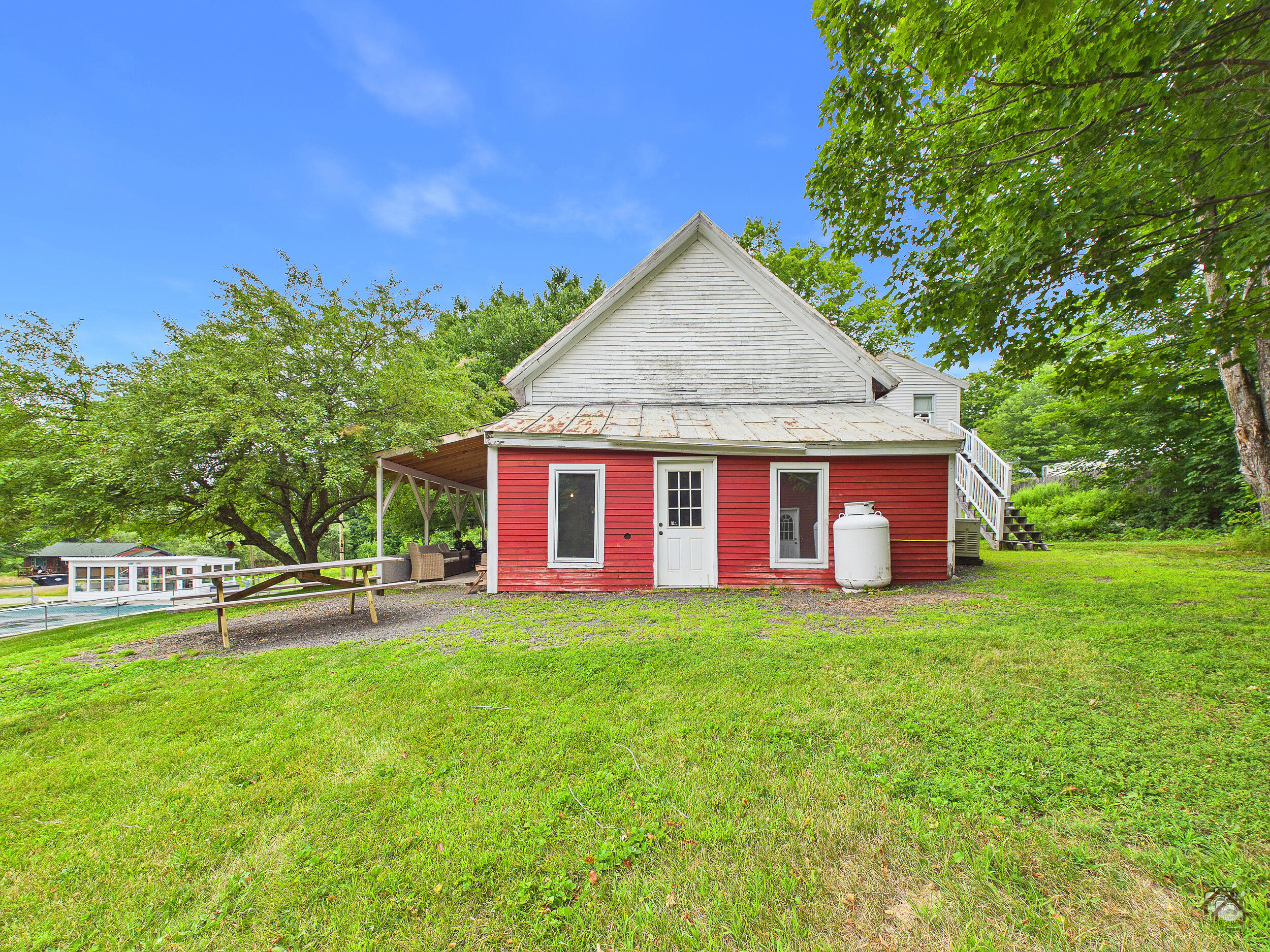 main property photo 68