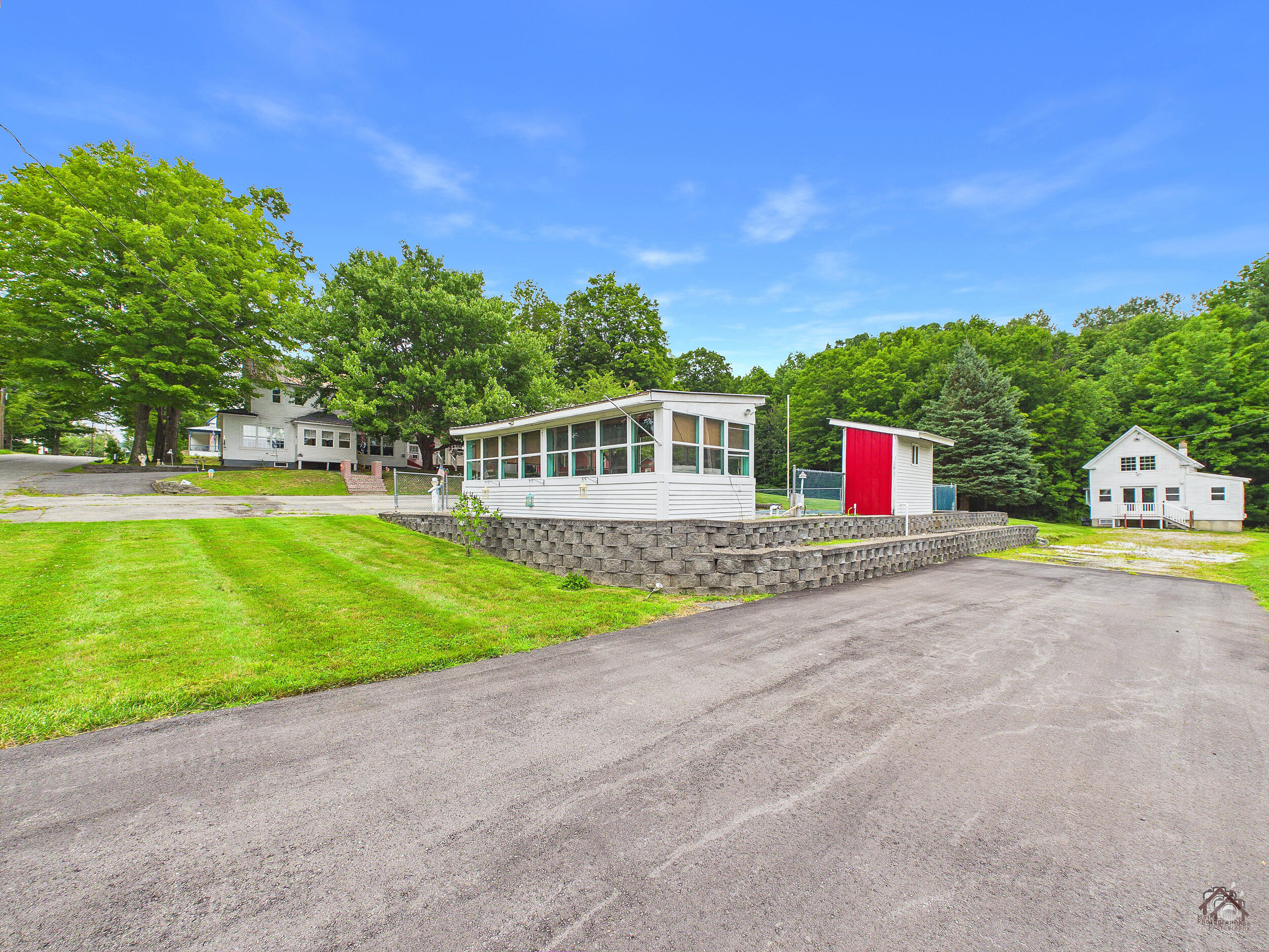 main property photo 77