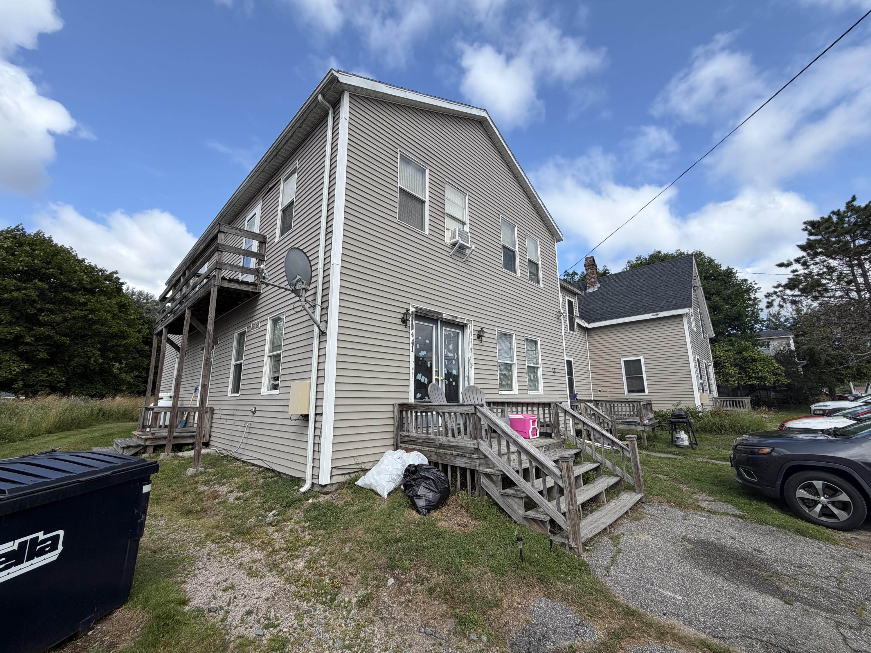 main property photo 17