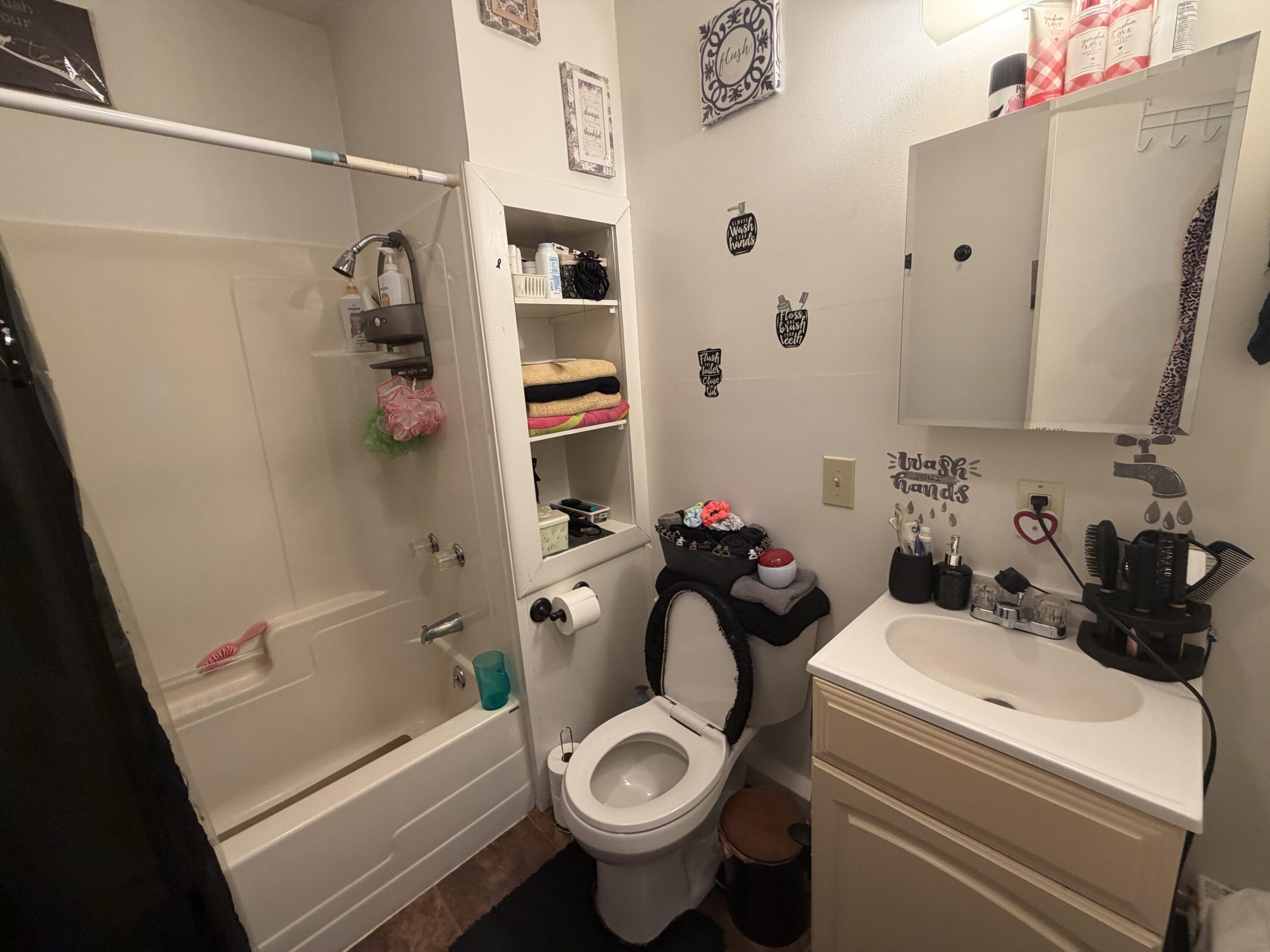 main property photo 59