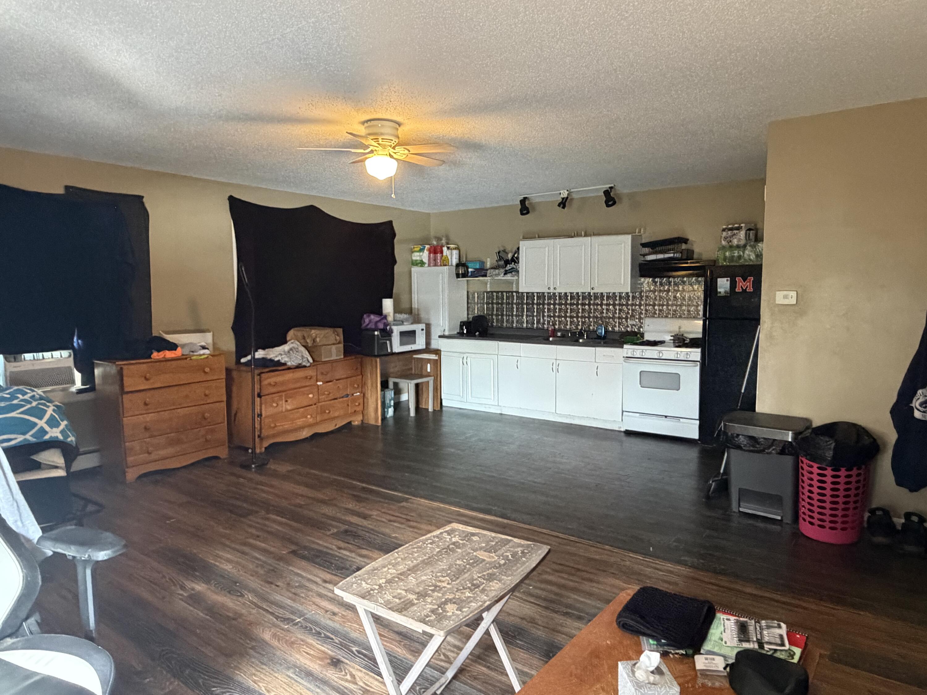 main property photo 70
