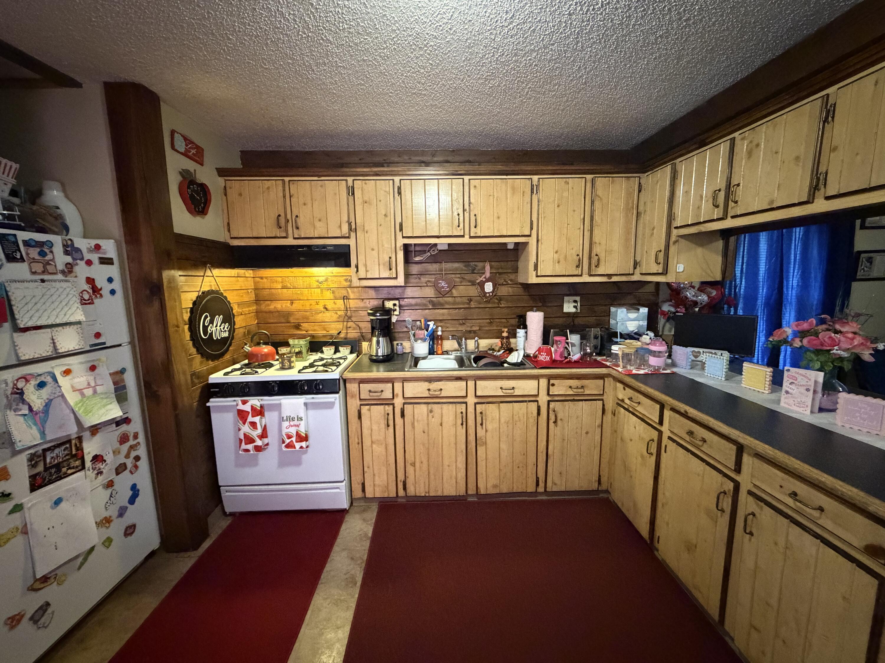 main property photo 75