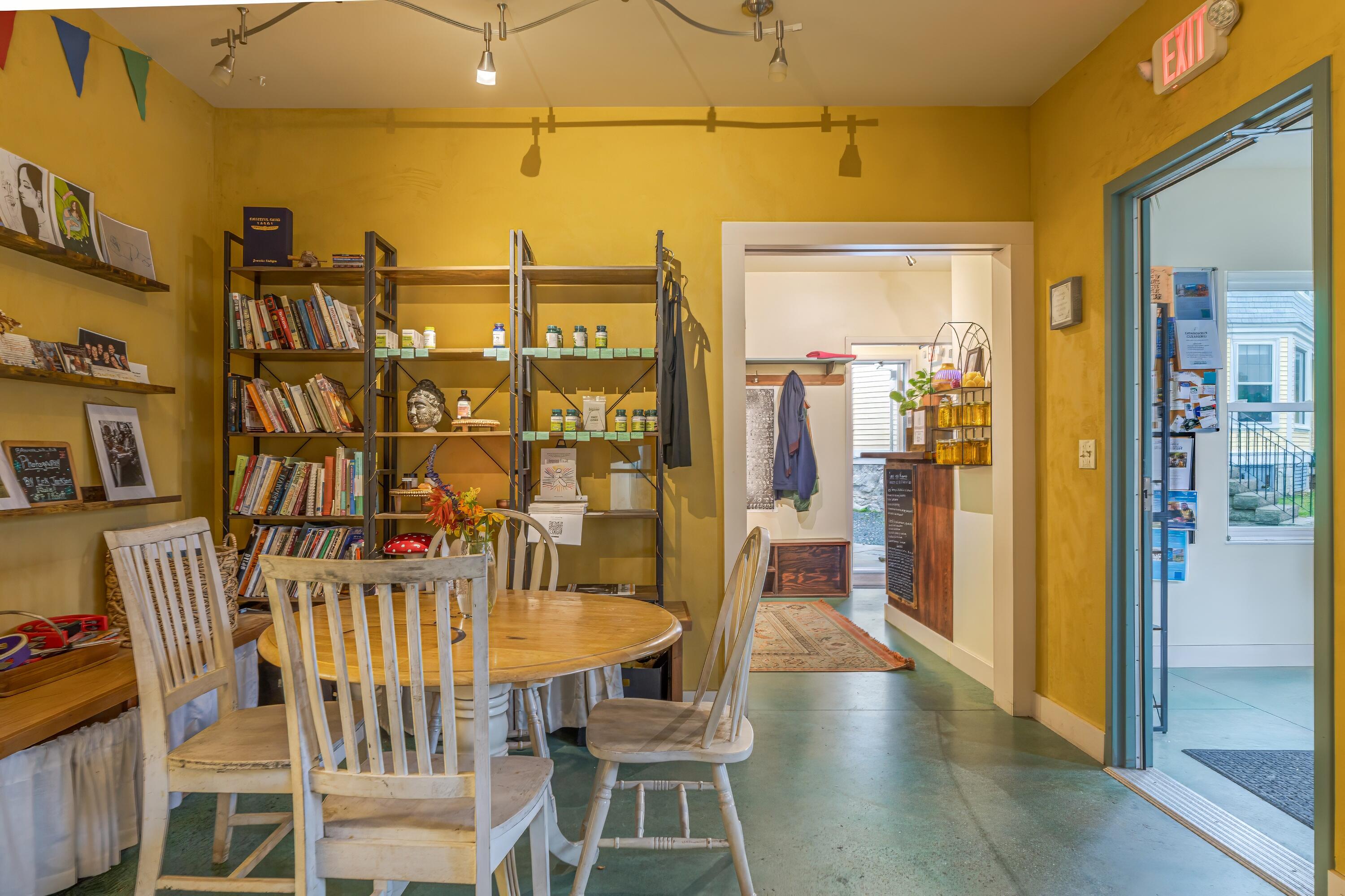 main property photo 7