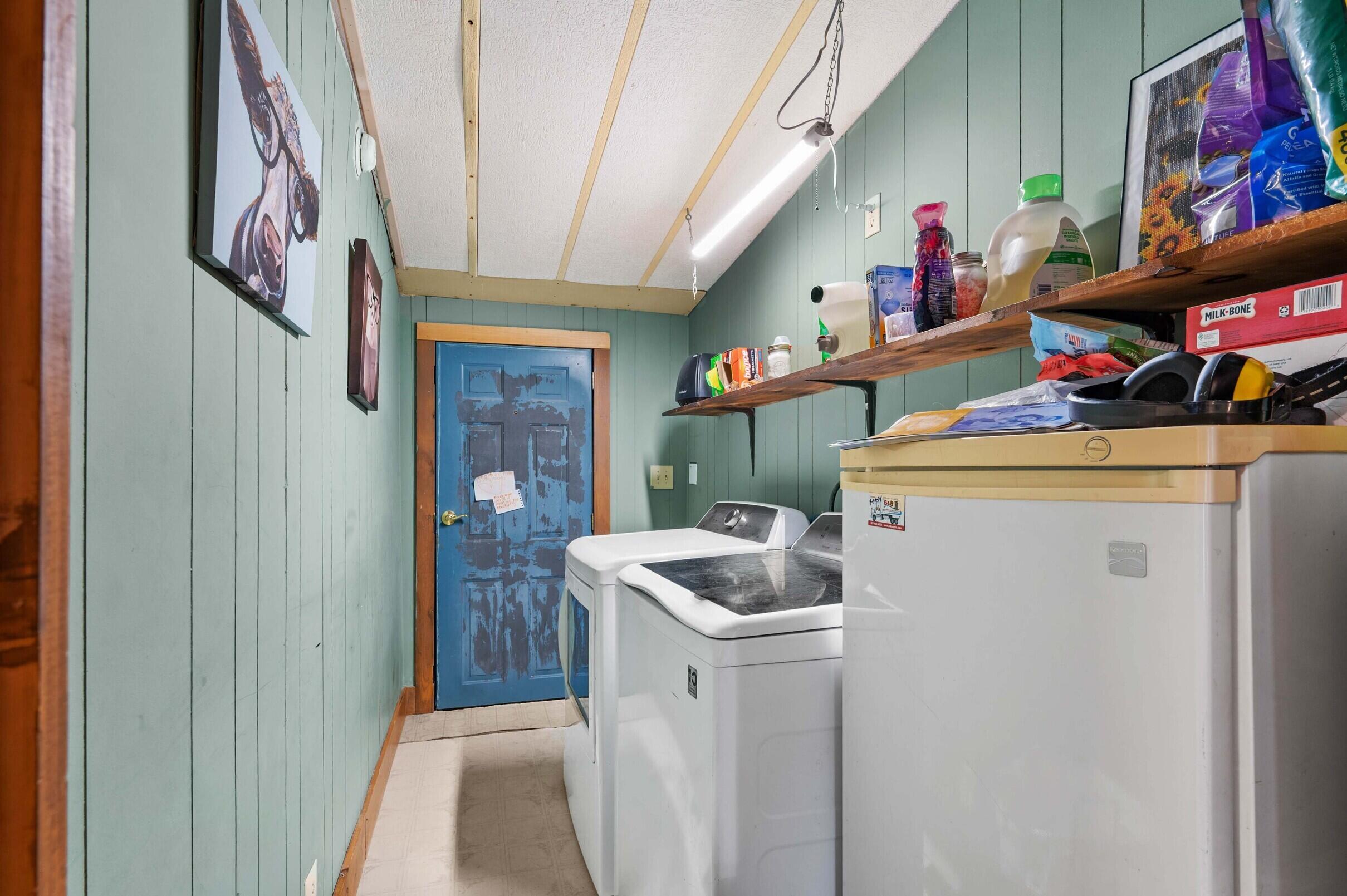 main property photo 18