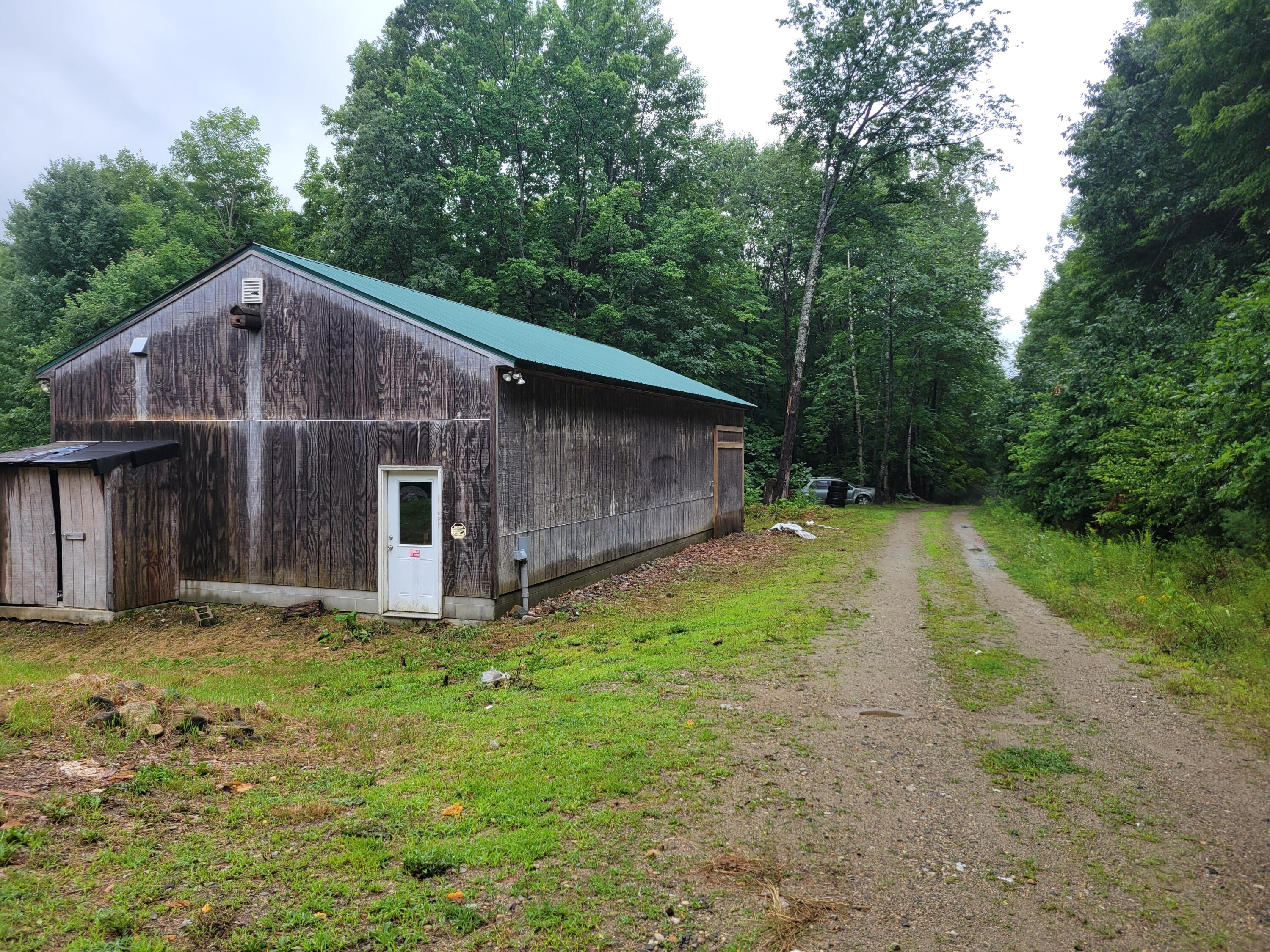 main property photo 31