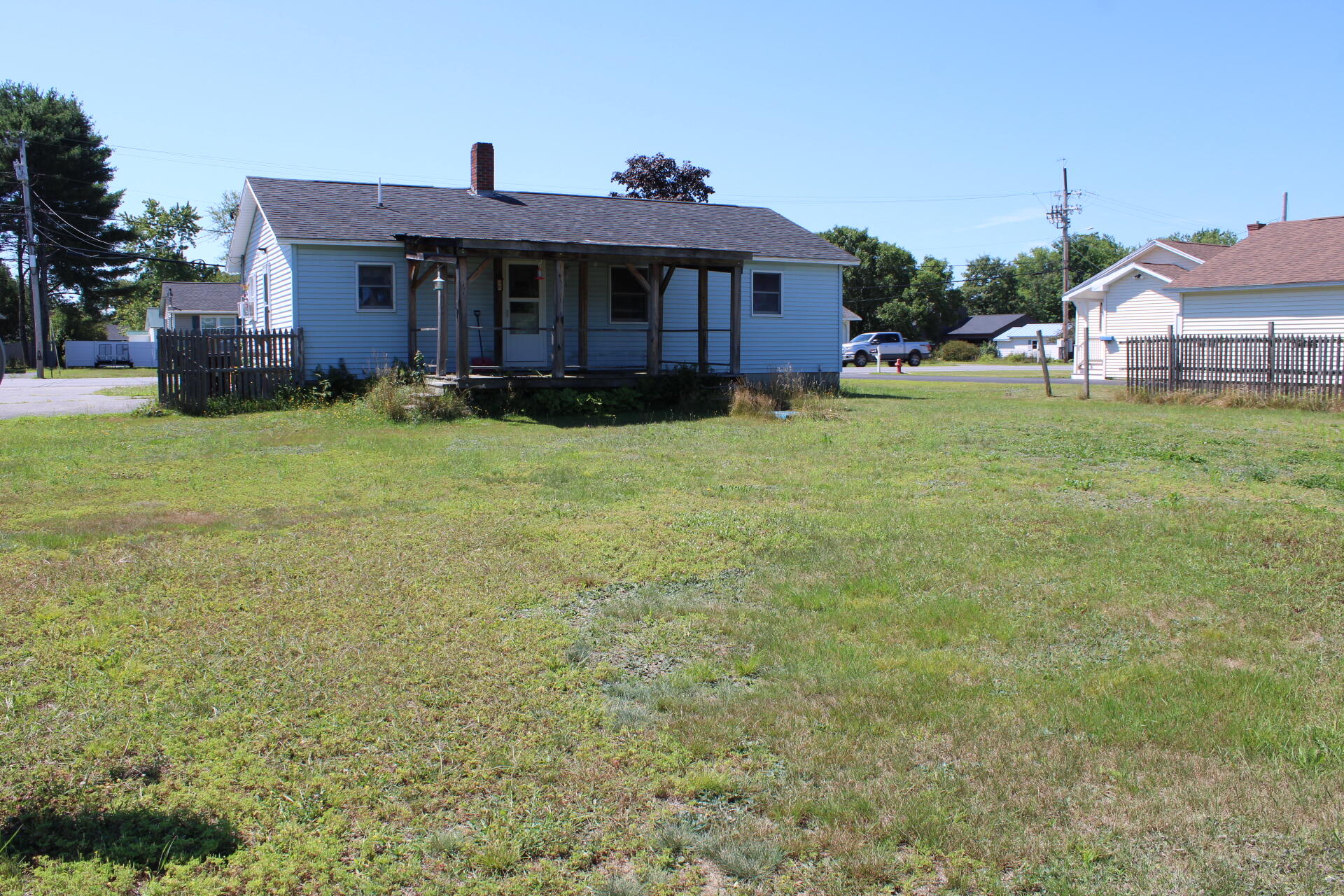 main property photo 6