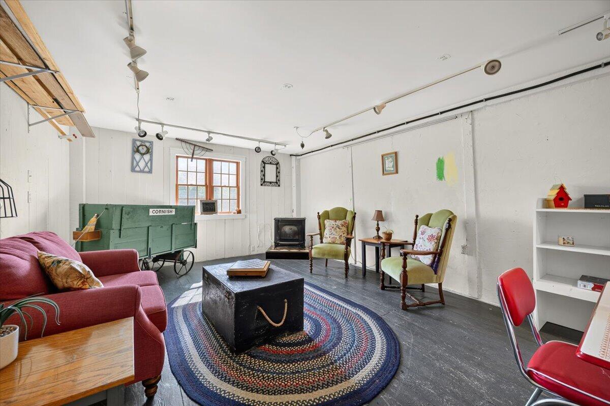 main property photo 18