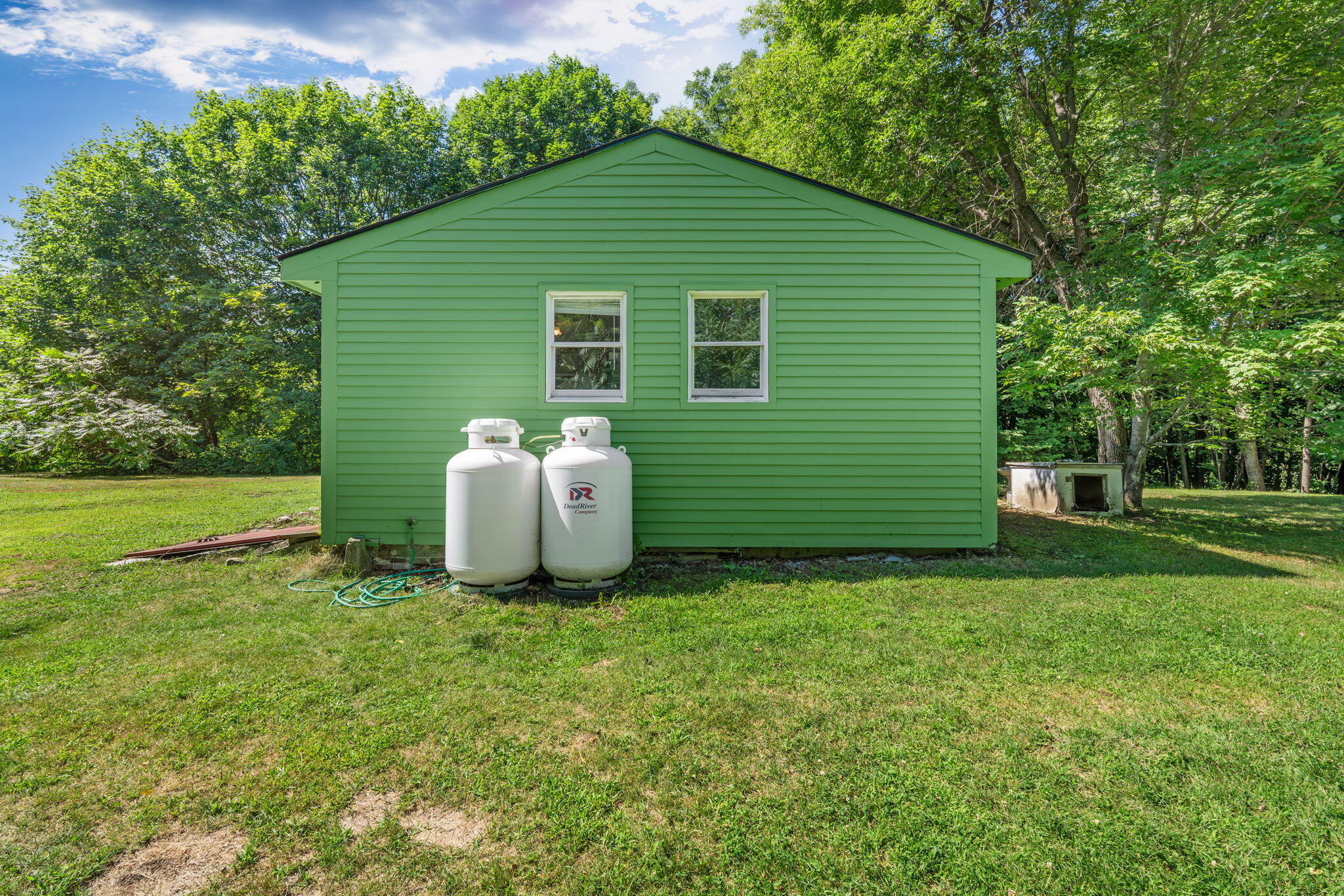 main property photo 23