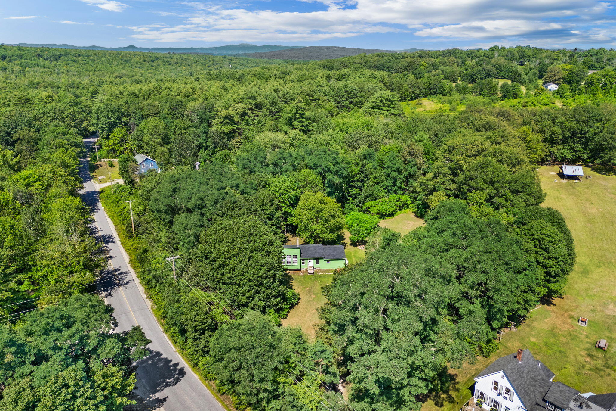 main property photo 28
