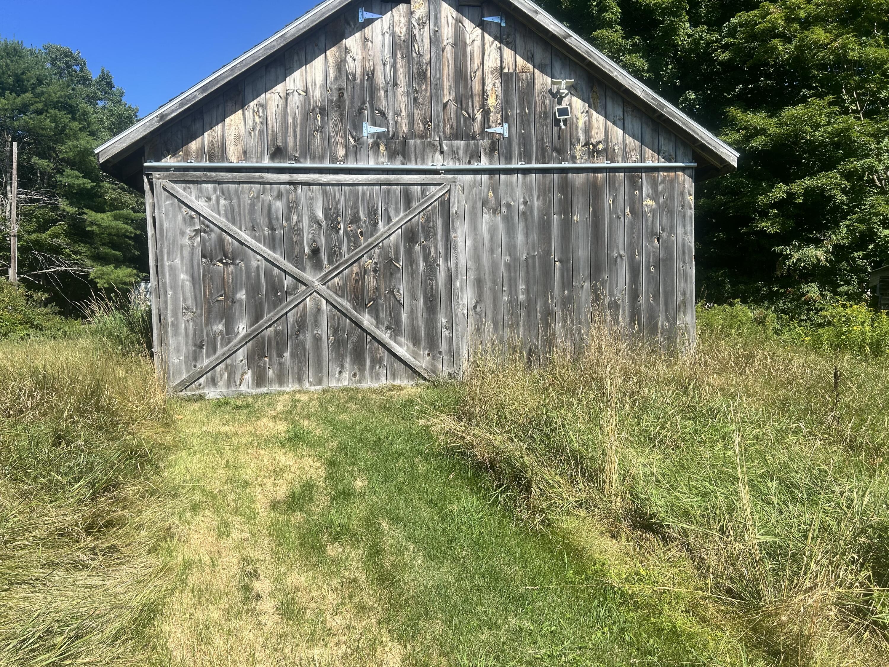 main property photo 34