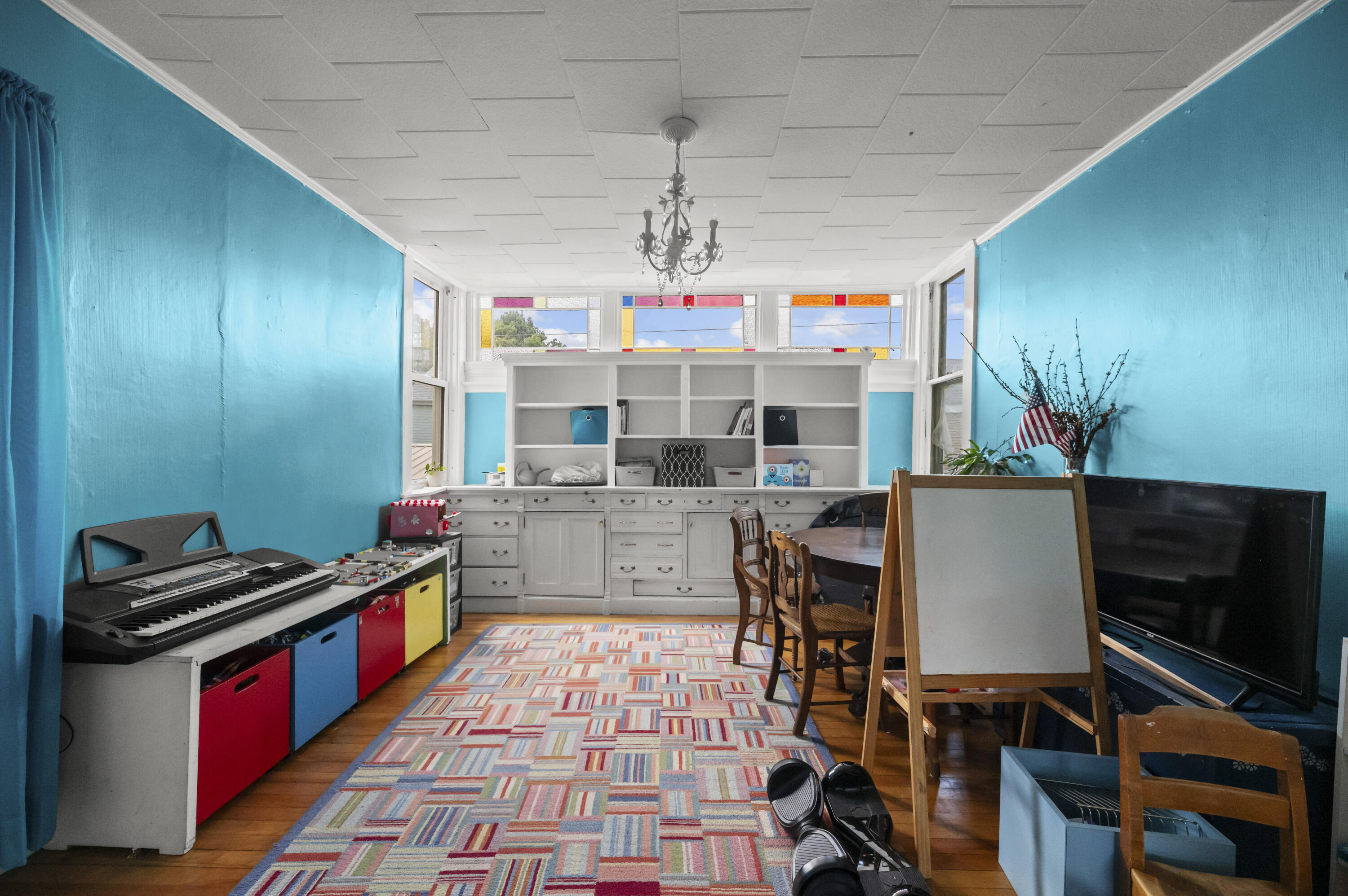 main property photo 30