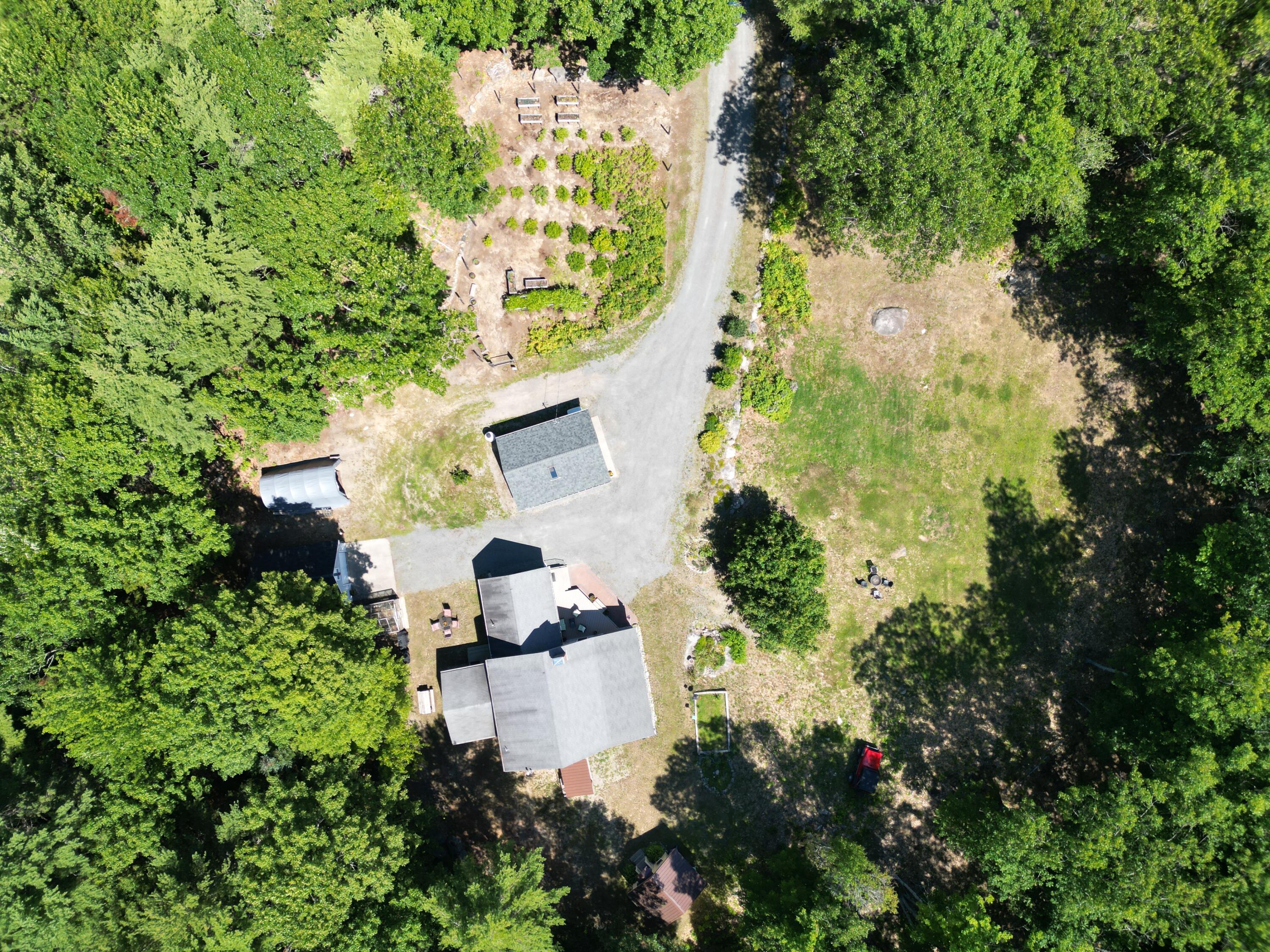 main property photo 40