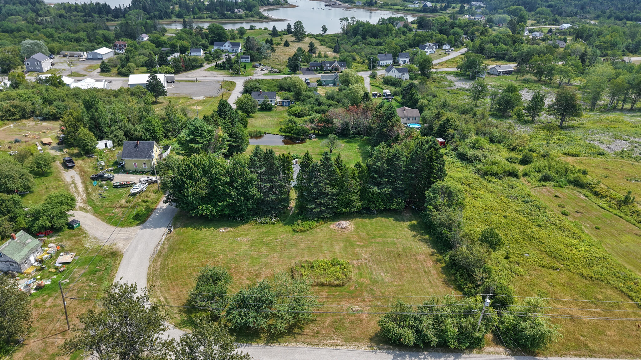 main property photo 40