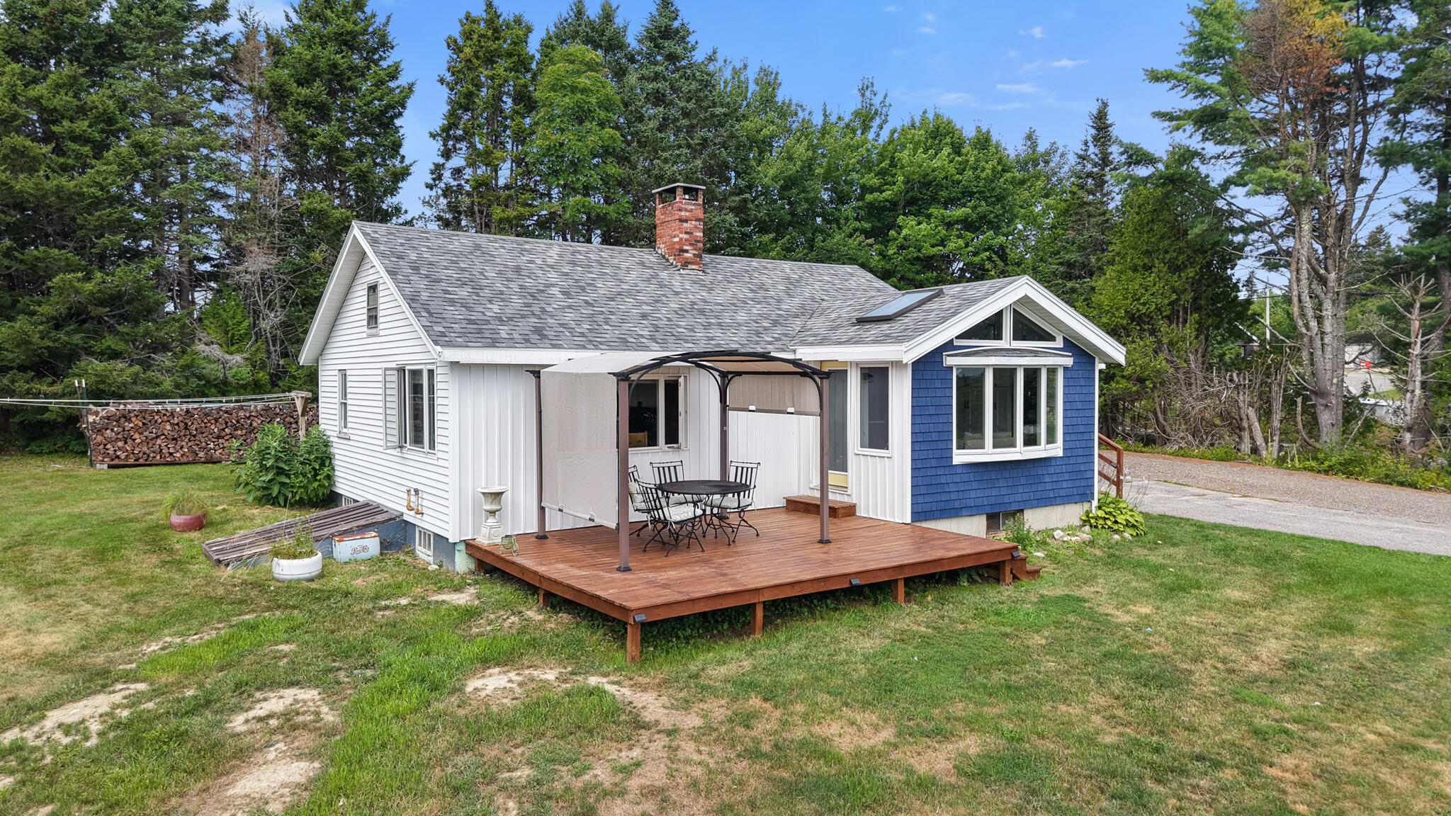 main property photo 6
