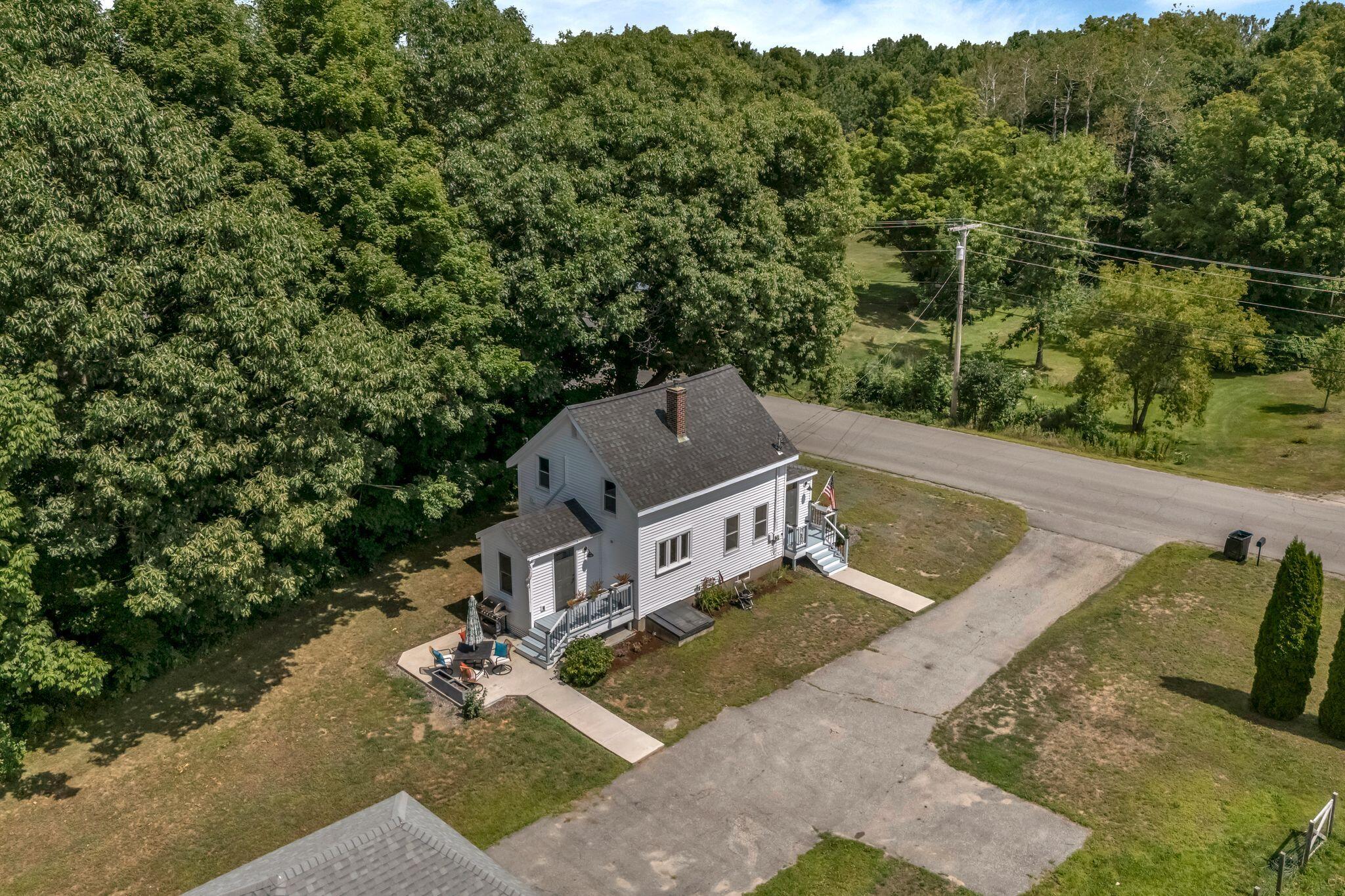 main property photo 33