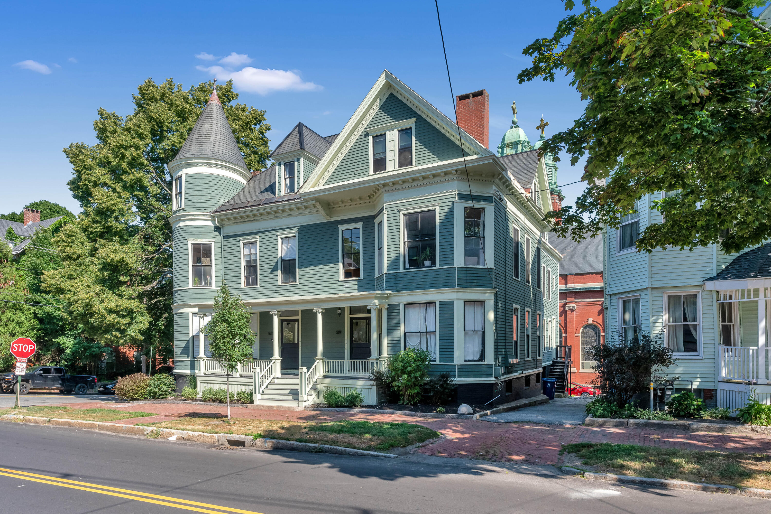 main property photo 19
