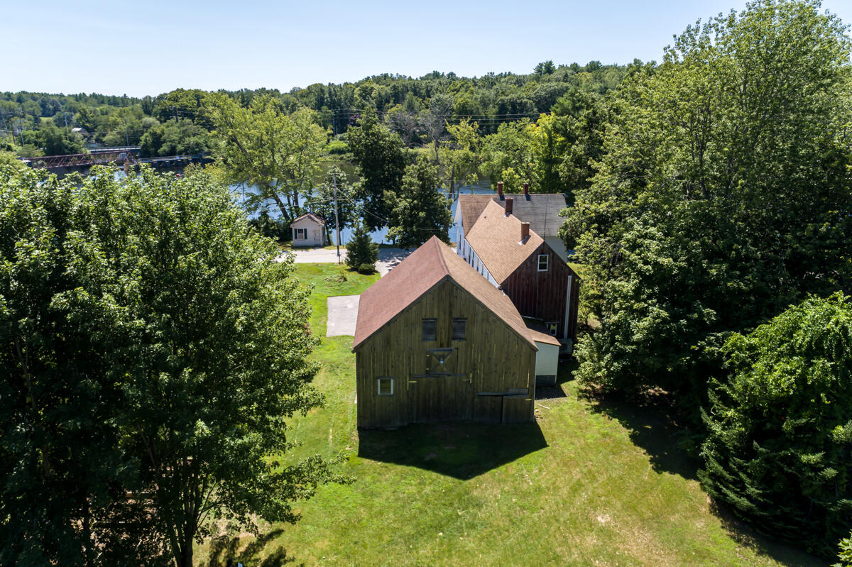 main property photo 68