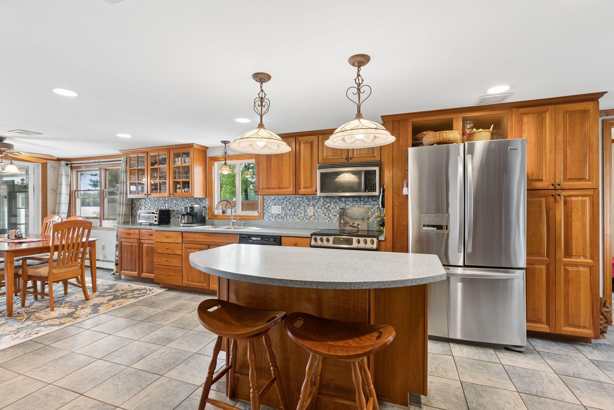 main property photo 11