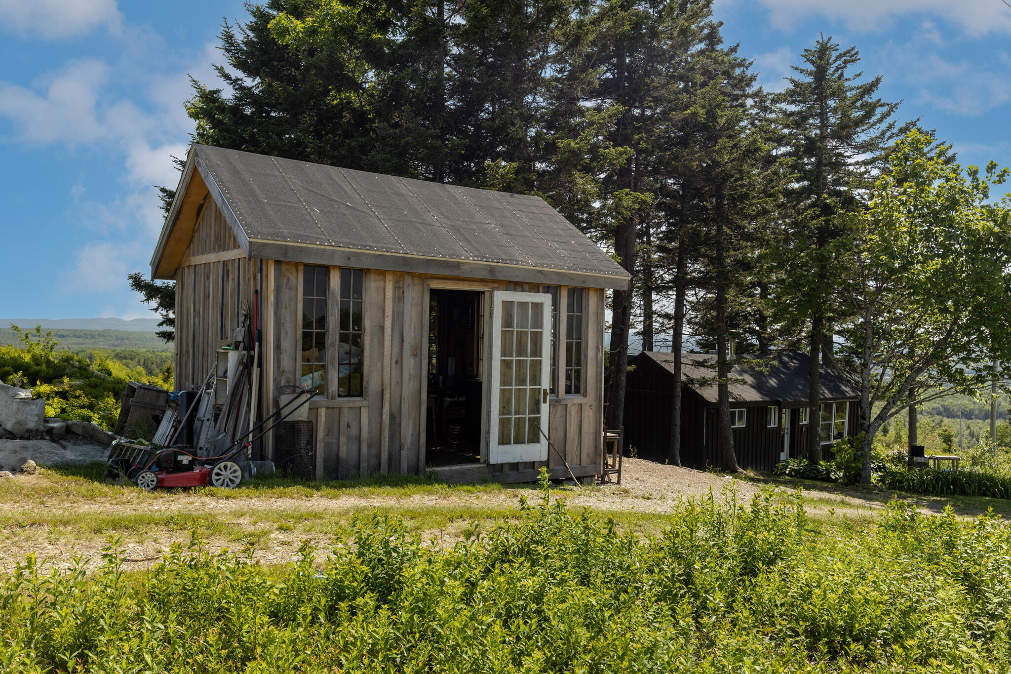 main property photo 46