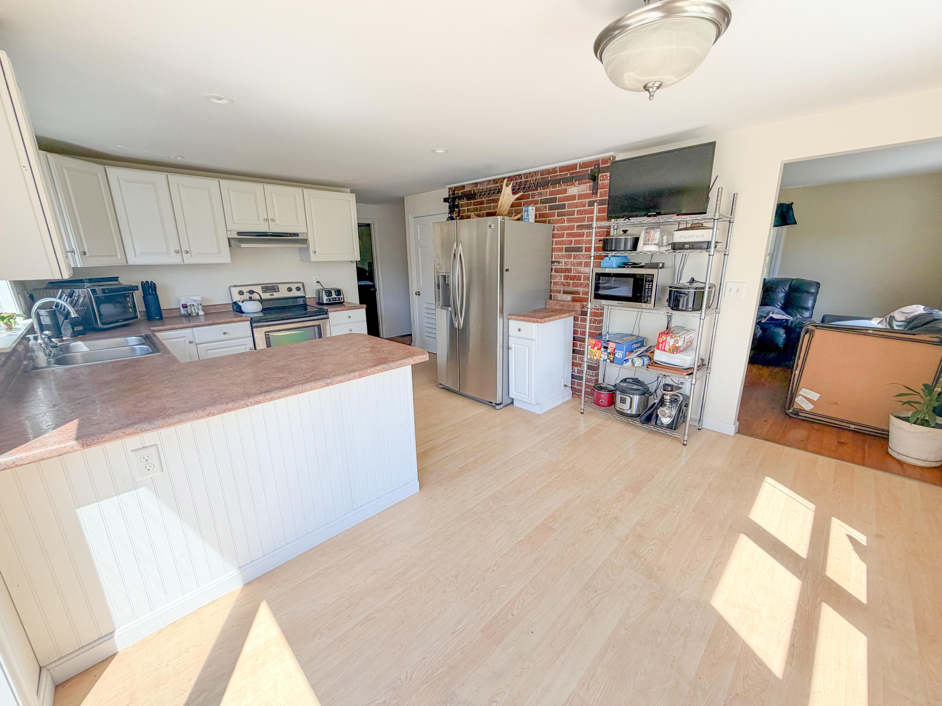 main property photo 27