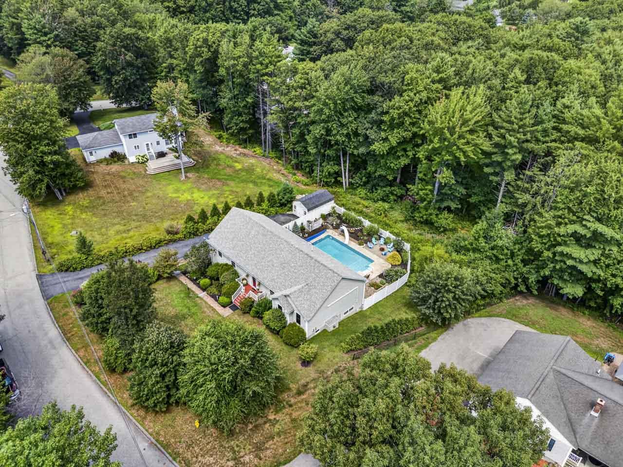 main property photo 60