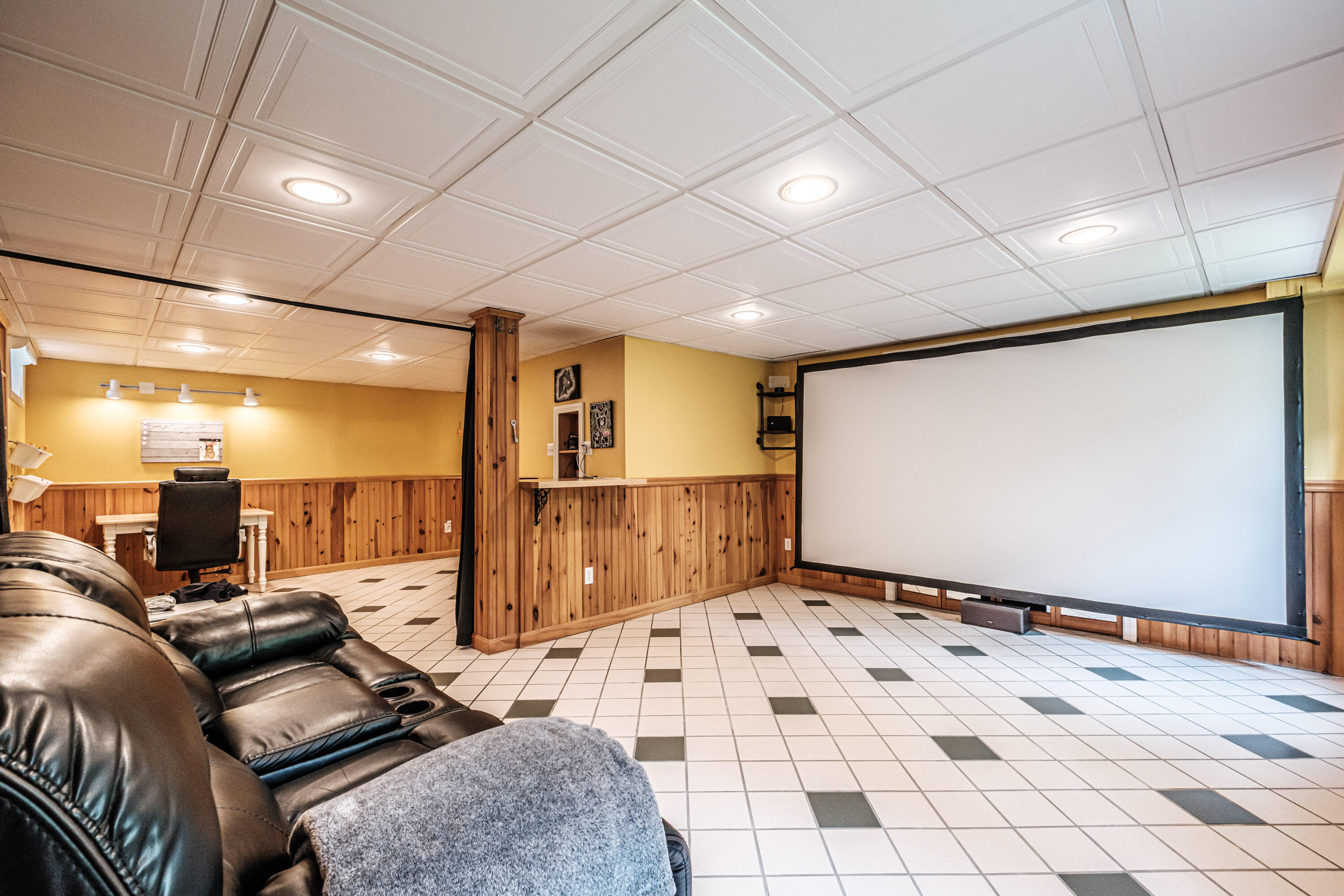 main property photo 46