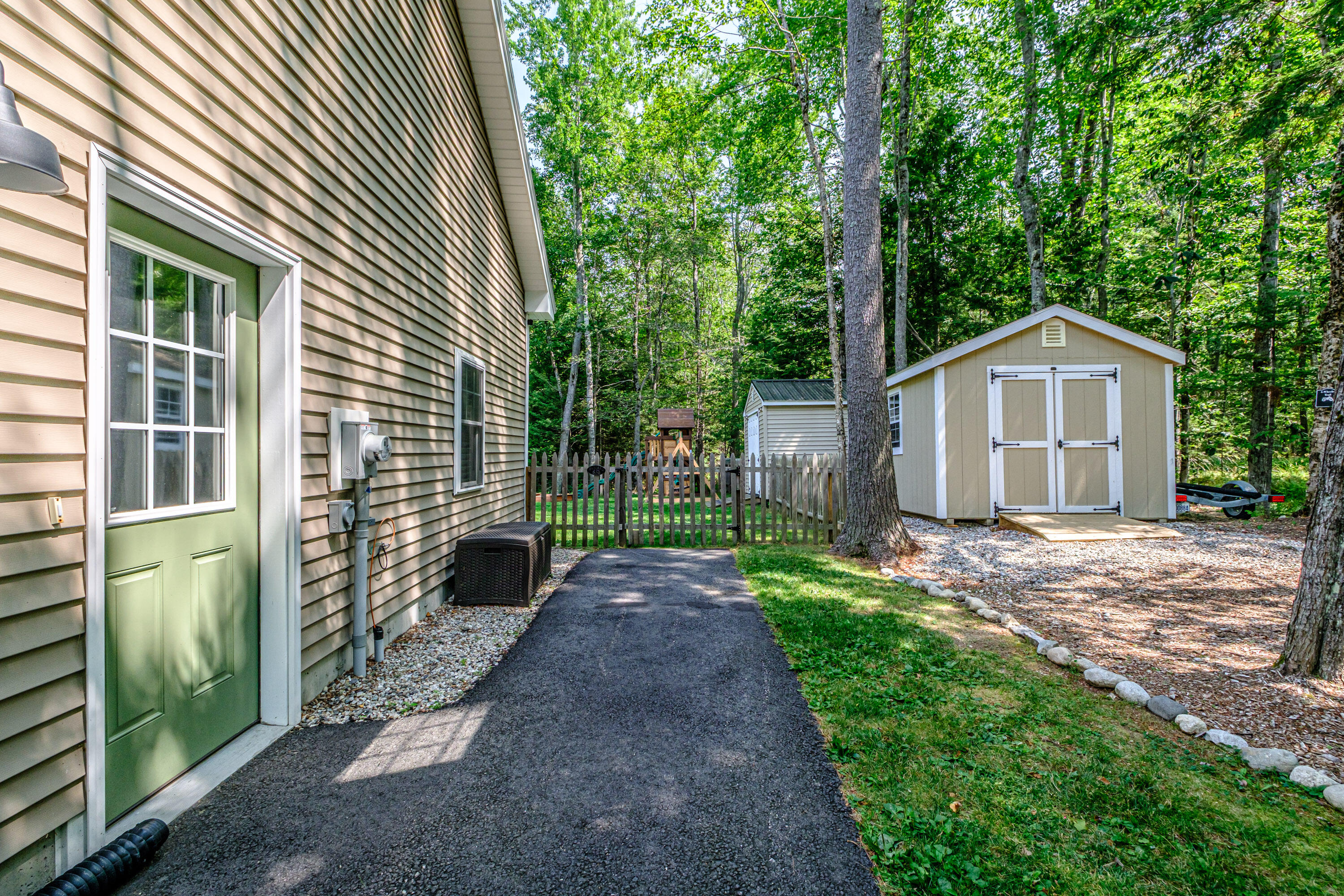 main property photo 92