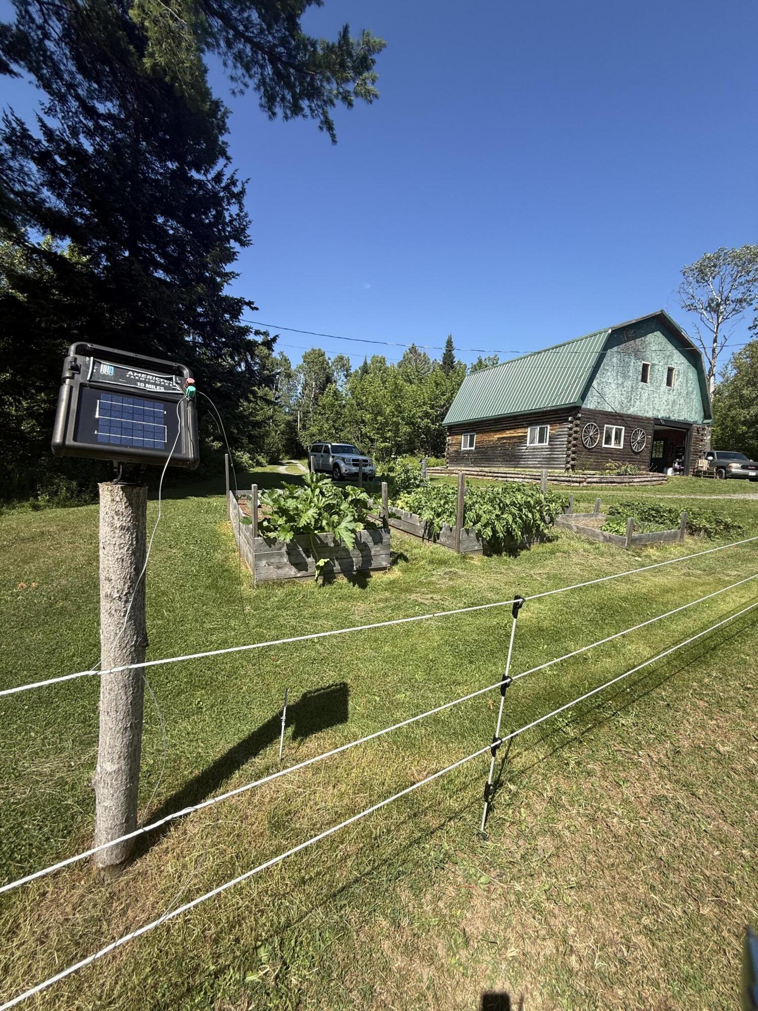 main property photo 16