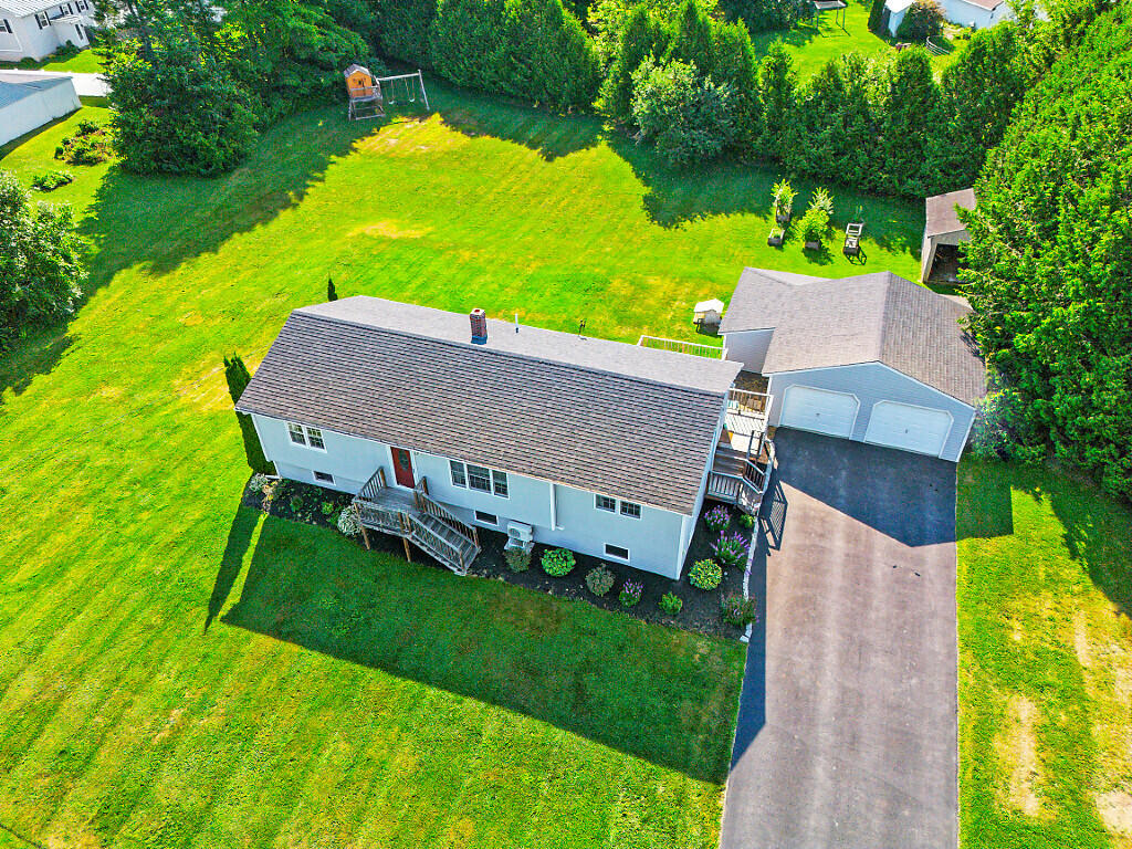 main property photo 10
