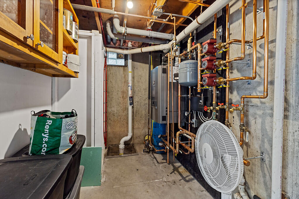 main property photo 46