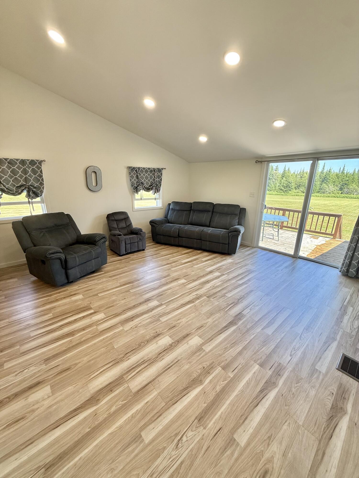 property viewer photo 31