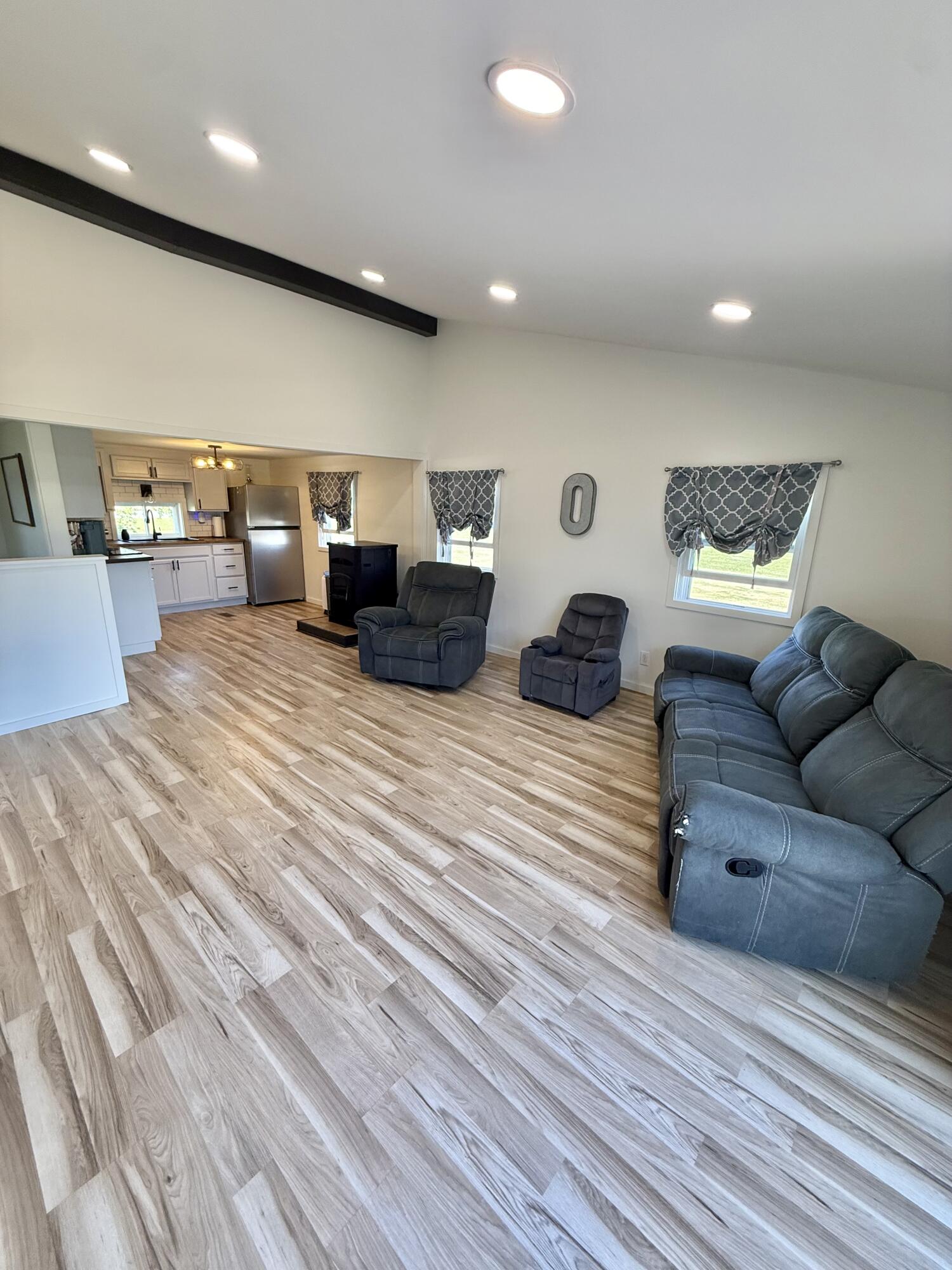 property viewer photo 33